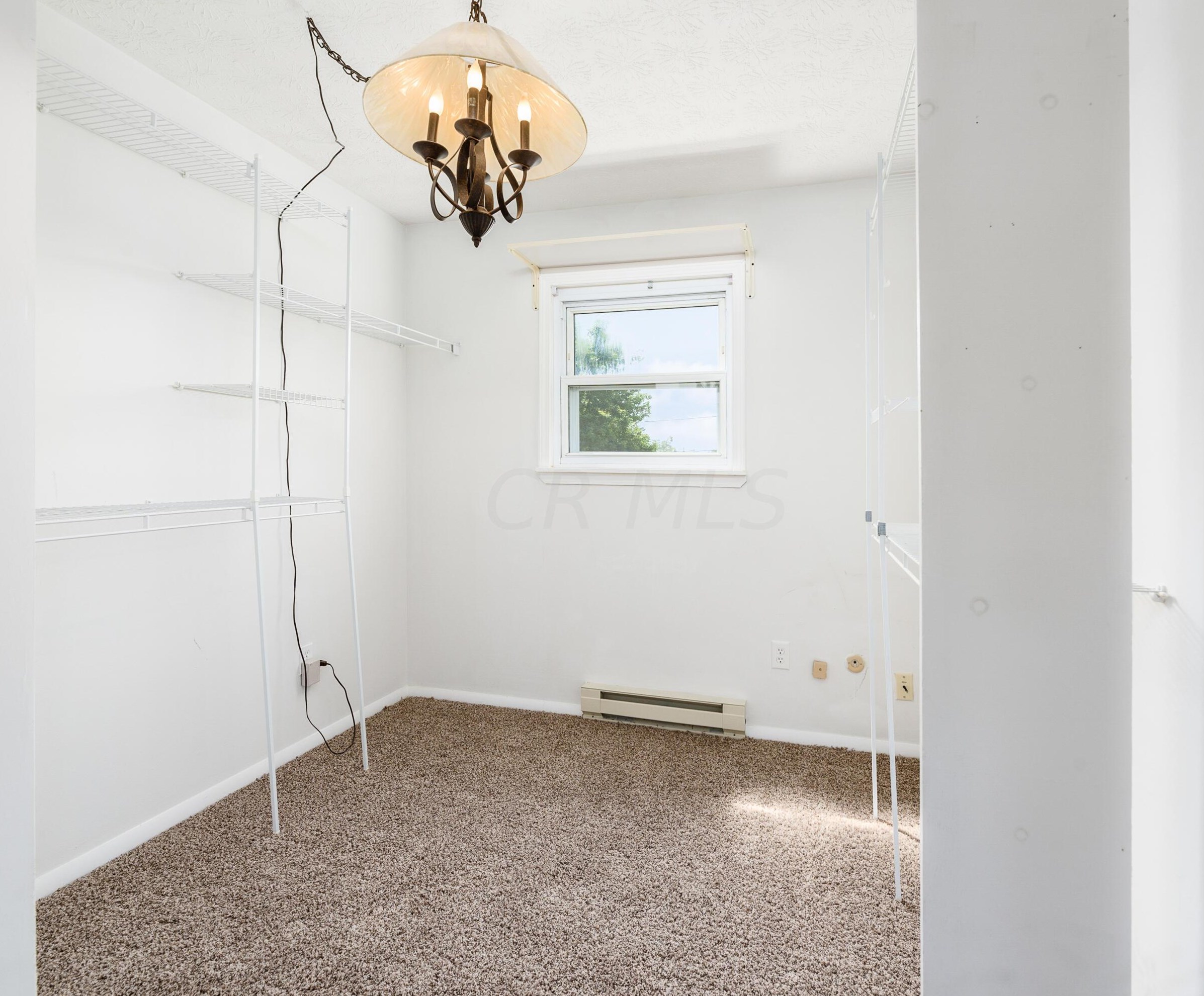 3479 Arnsby Rd, Columbus OH 43232-5909 exterior