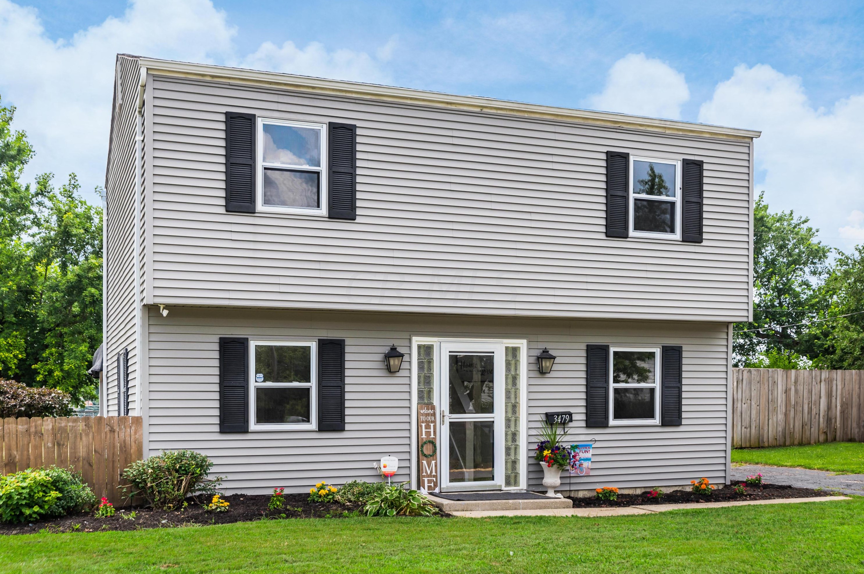 3479 Arnsby Rd, Columbus OH 43232-5909 exterior