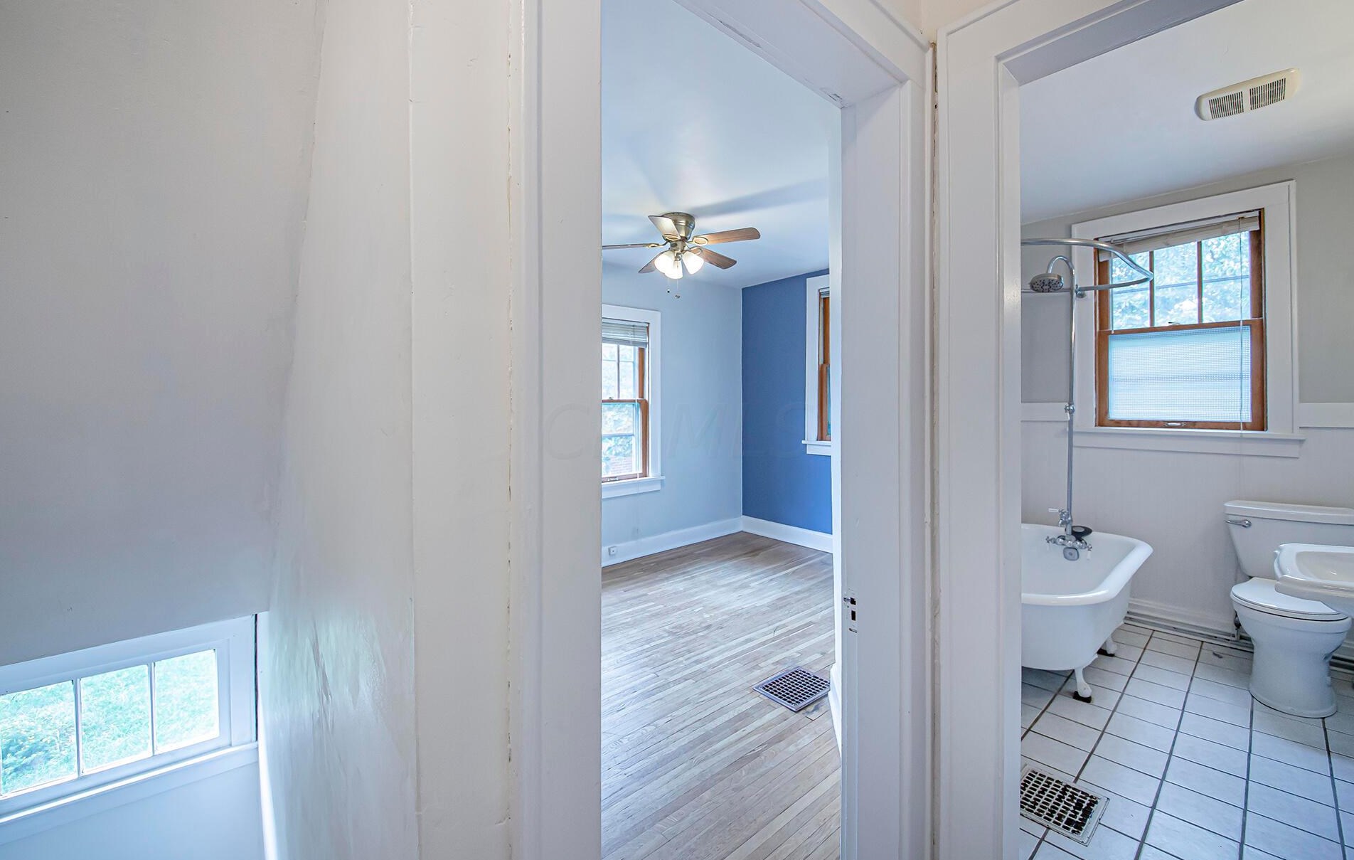 1245 Forsythe Ave, Columbus OH 43201-3234 exterior