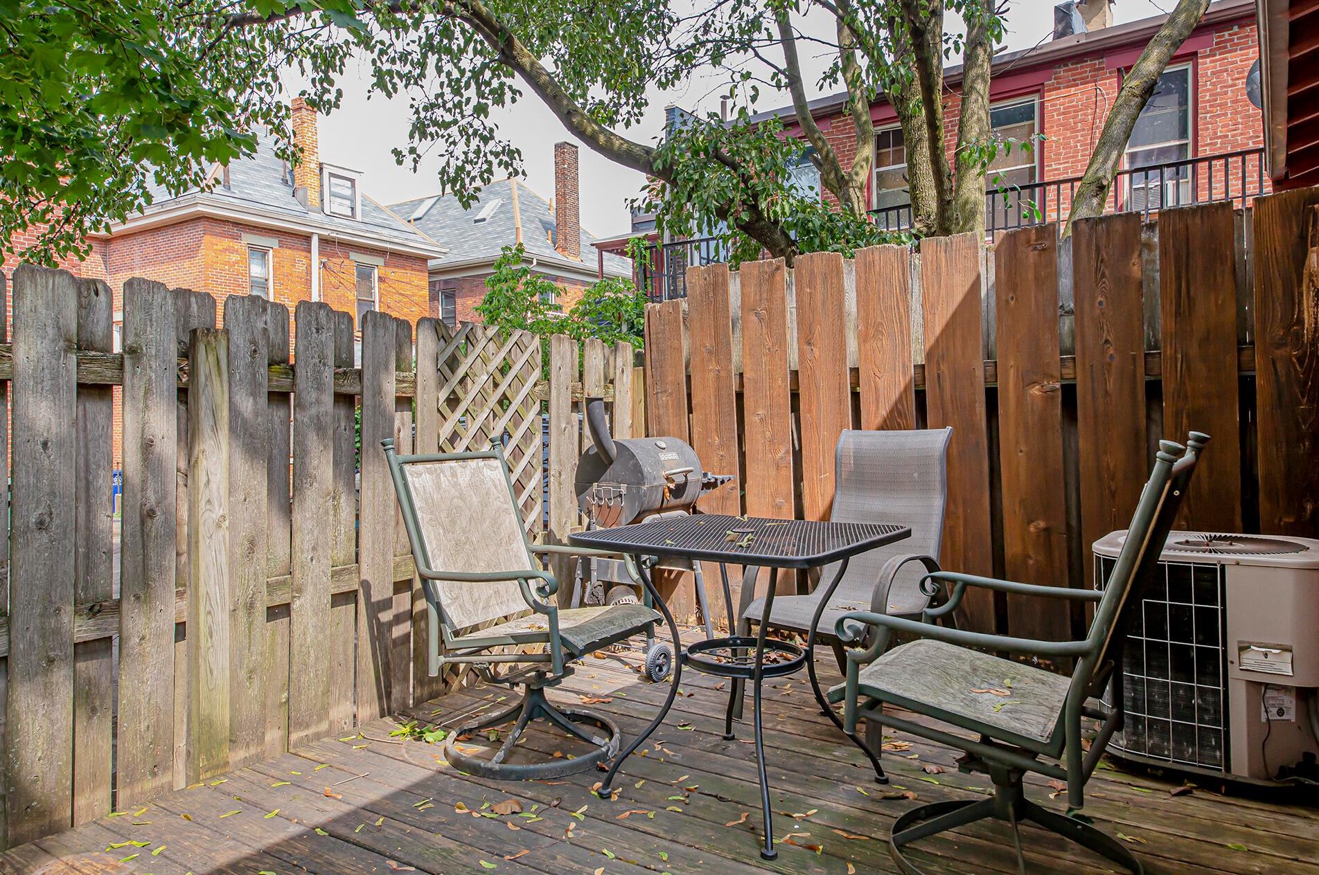 1245 Forsythe Ave, Columbus OH 43201-3234 exterior