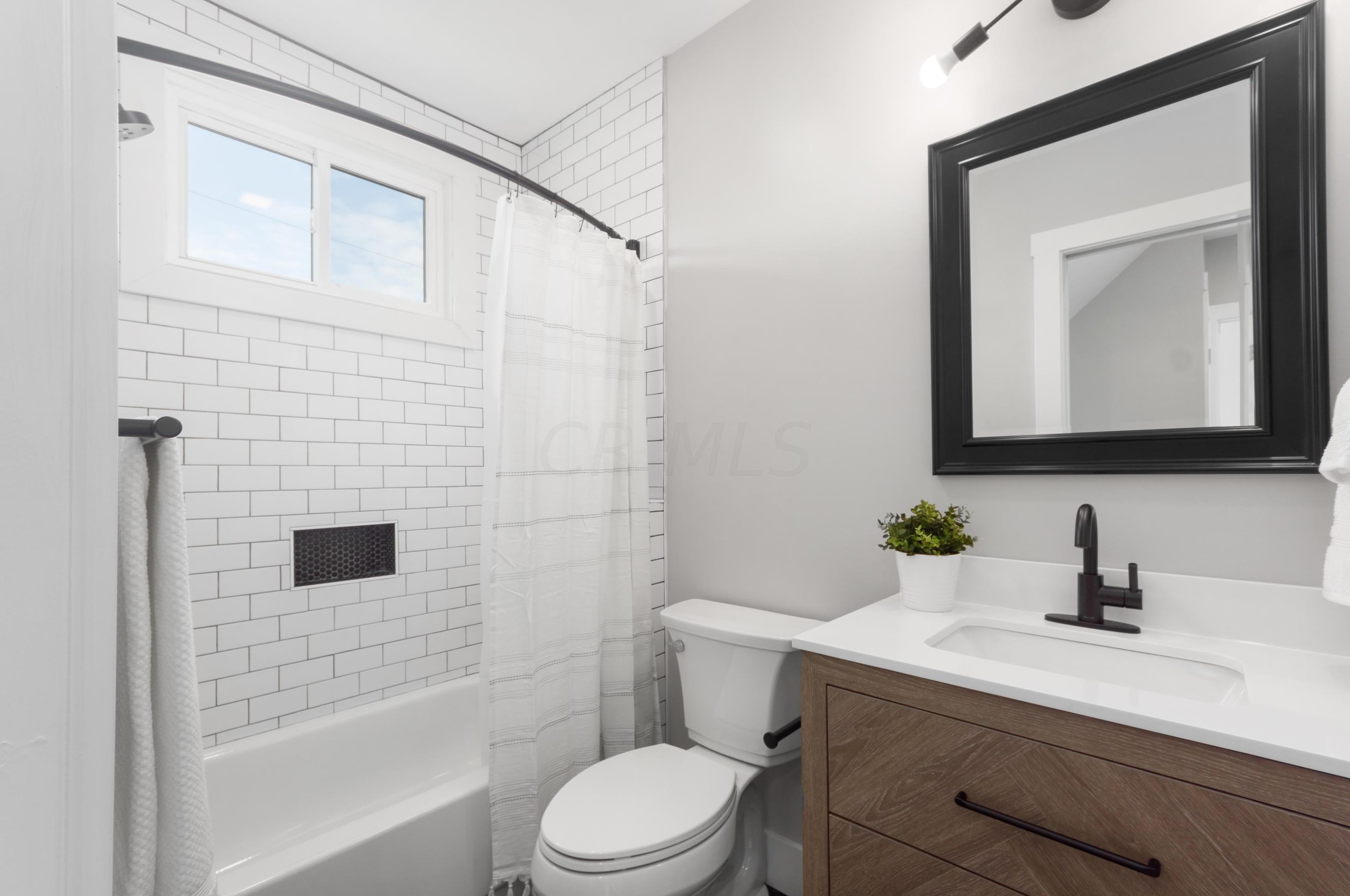 1225 Ann St, Columbus OH  43206-2807 exterior