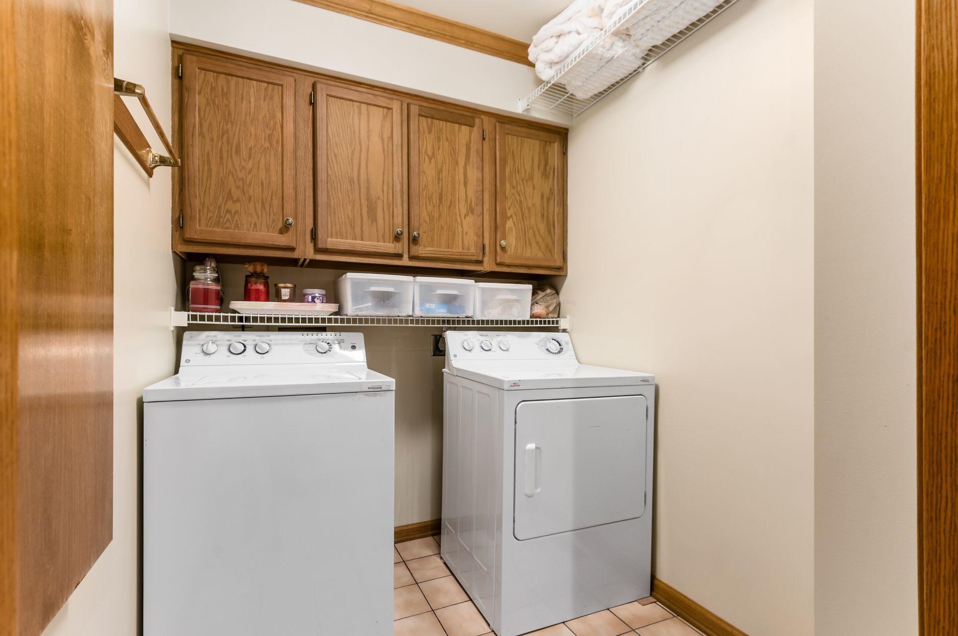 5753 Kingstree Dr, Dublin OH  43017-2226 exterior