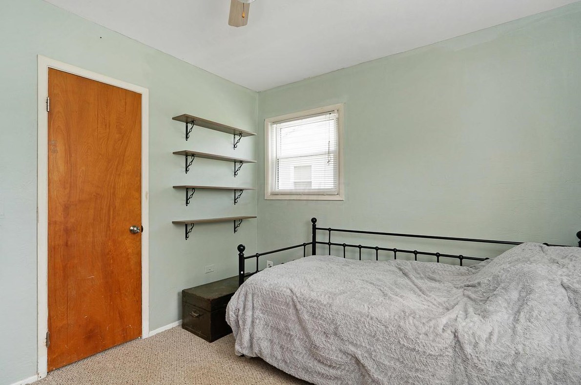 890 Strimple Ave, Columbus OH  43229-5038 exterior