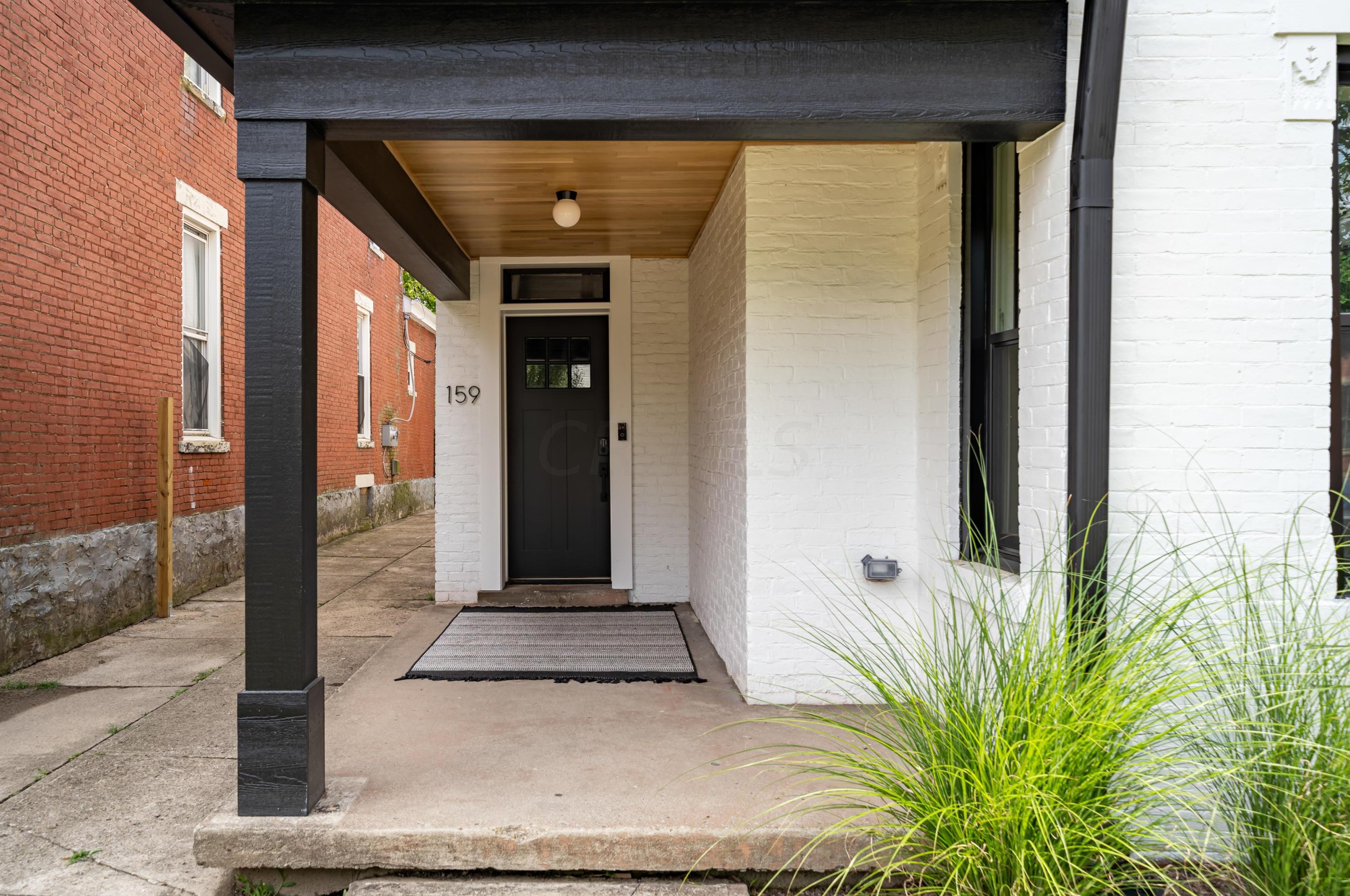 159 21st St, Columbus OH  43203-1588 exterior