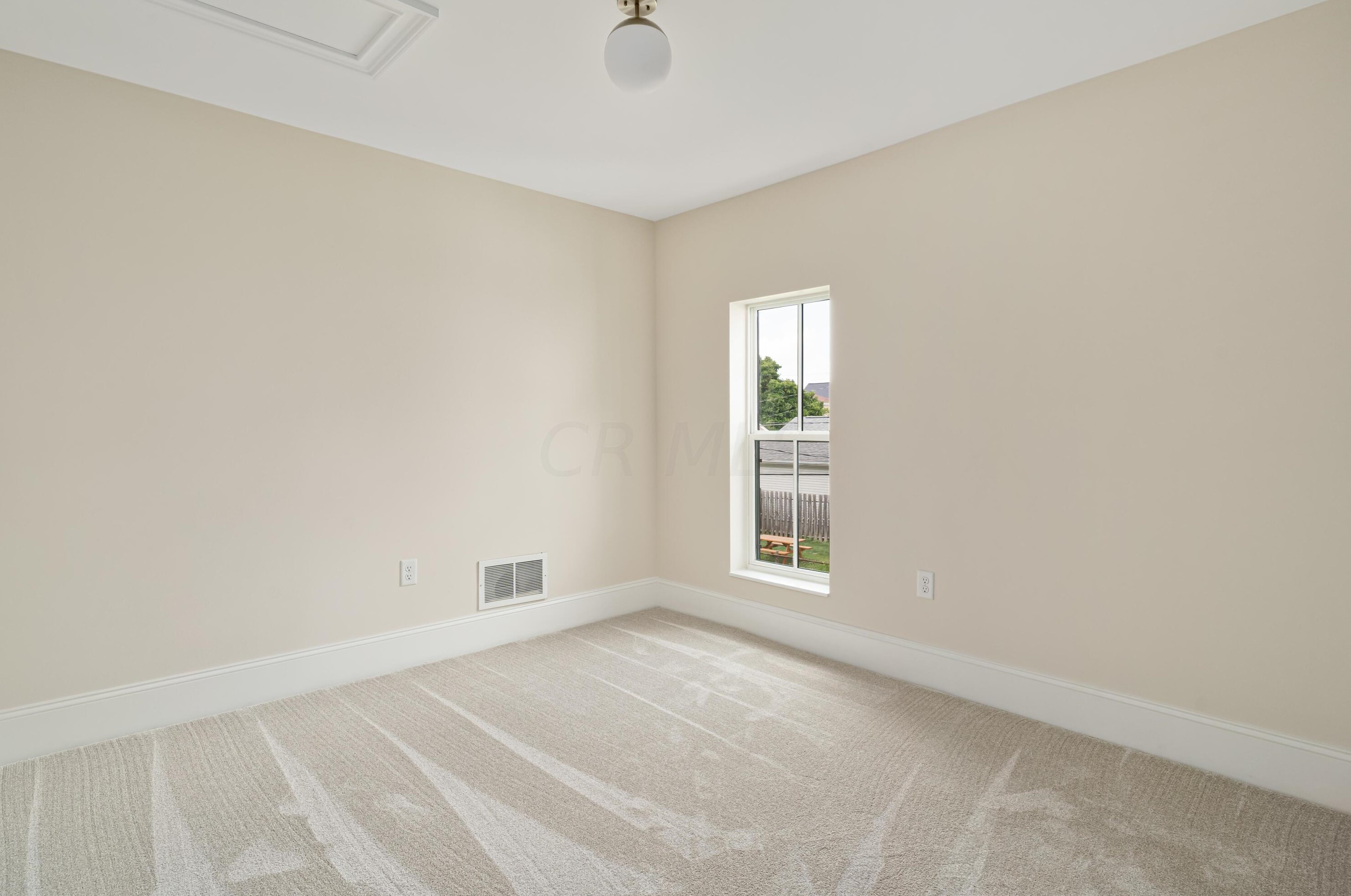 159 21st St, Columbus OH  43203-1588 exterior