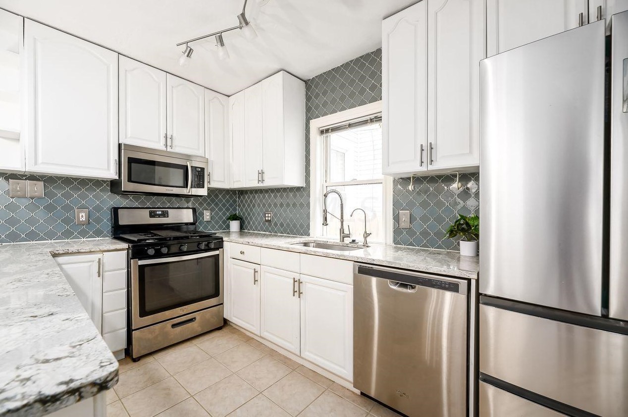 999 Pennsylvania Ave, Columbus OH 43201-3338 exterior