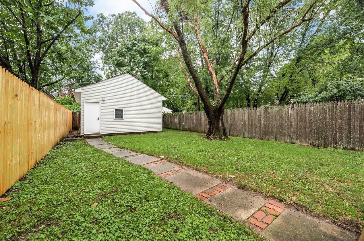 999 Pennsylvania Ave, Columbus OH 43201-3338 exterior