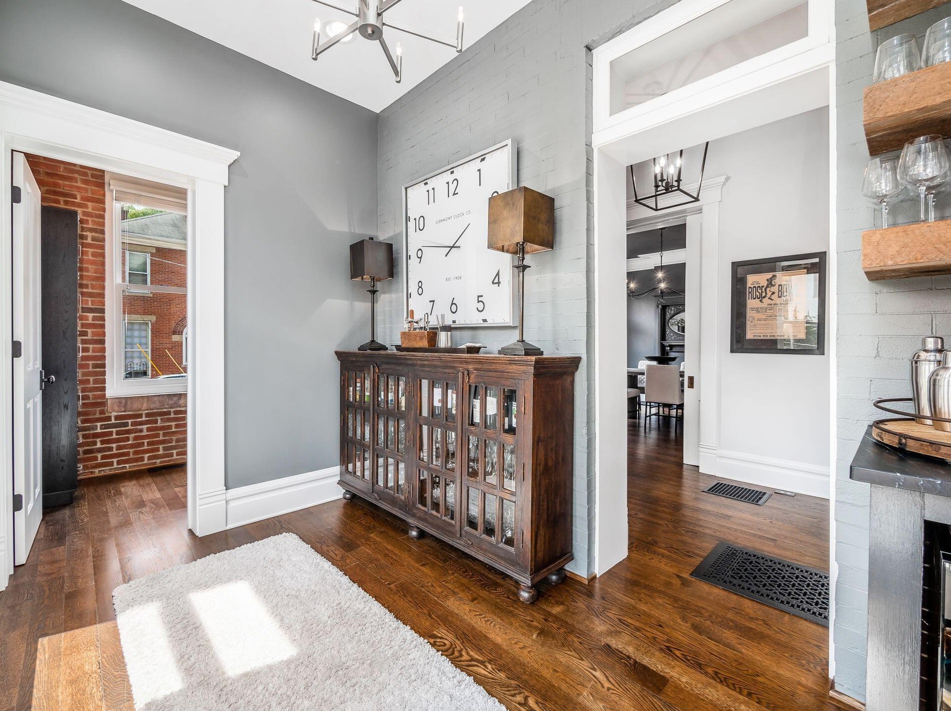 702 6 St, Columbus OH 43206-2126 exterior