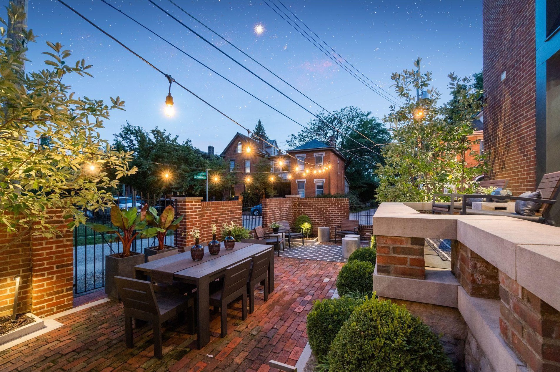 702 6 St, Columbus OH 43206-2126 exterior