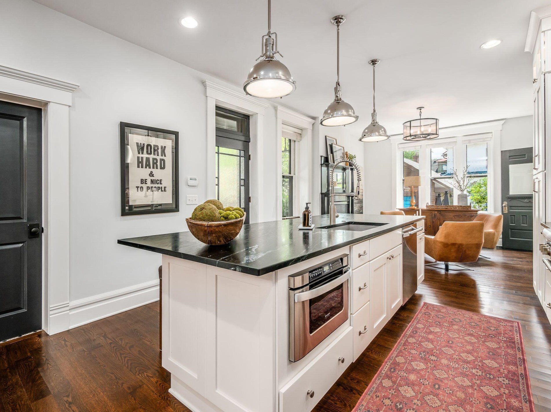 702 6 St, Columbus OH 43206-2126 exterior