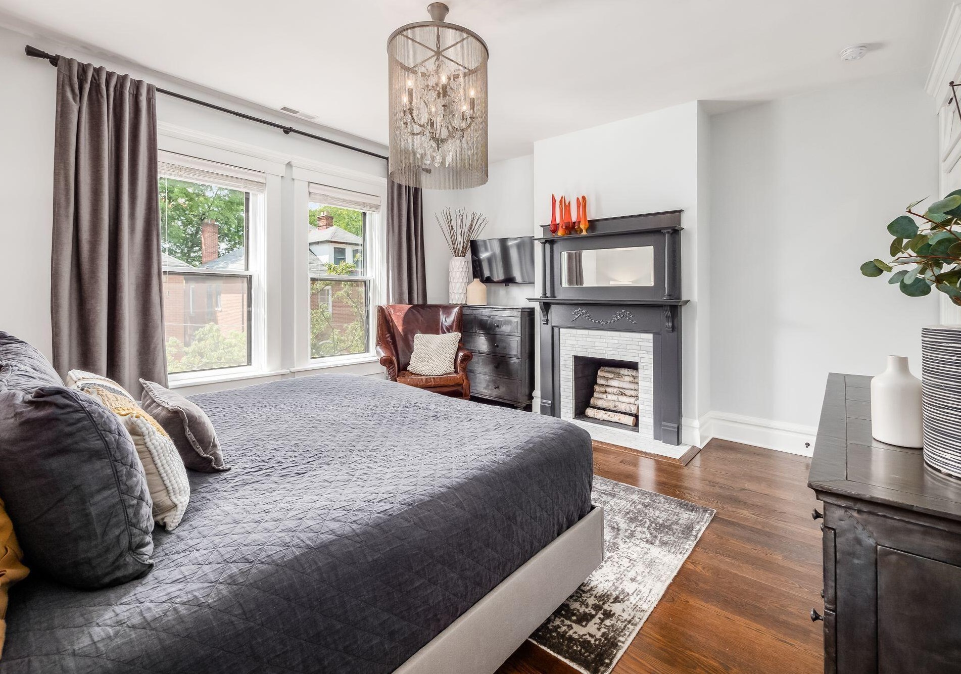 702 6 St, Columbus OH 43206-2126 exterior