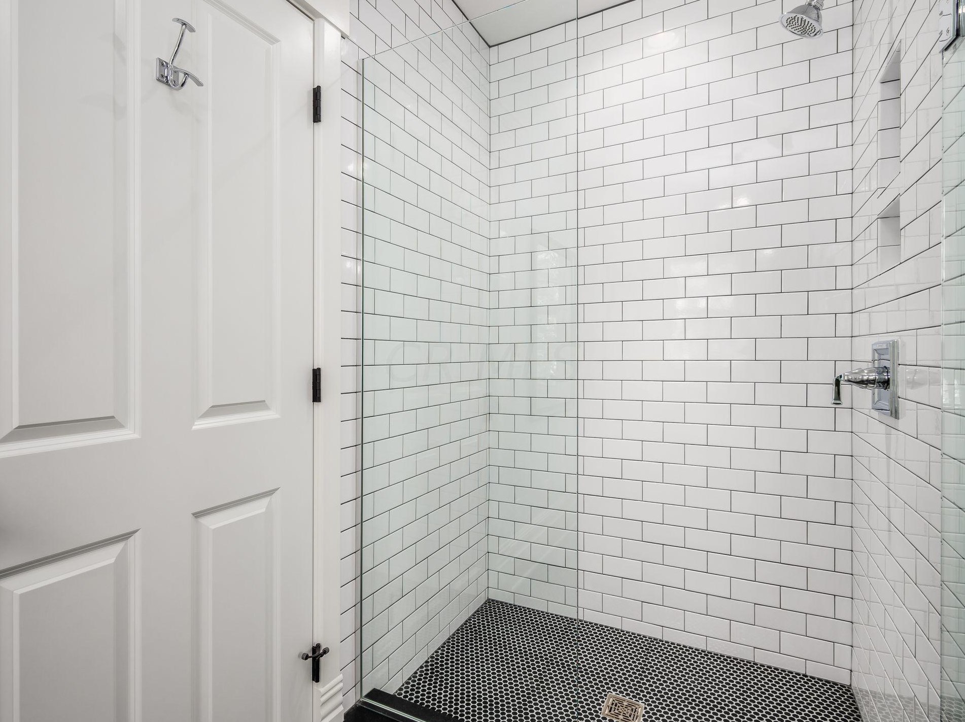 702 6 St, Columbus OH 43206-2126 exterior