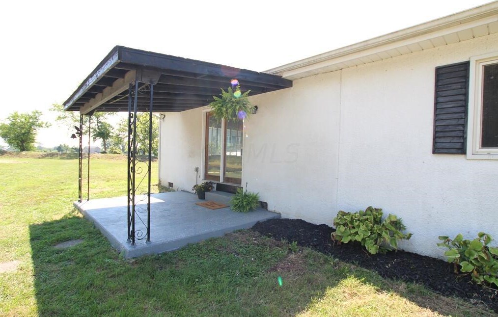 12361 State Route 56, Mount Sterling OH  43143-9048 exterior