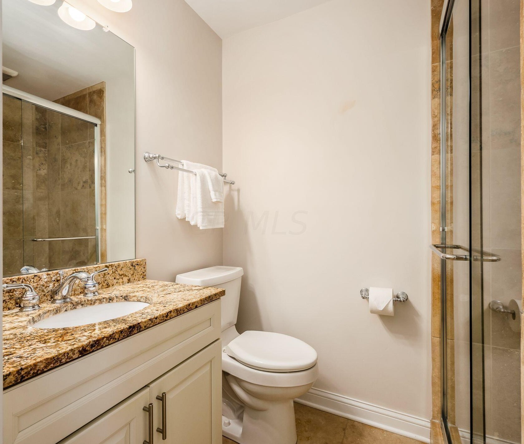 1211 Kenbrook Hills Dr, Columbus OH 43220-4968 exterior