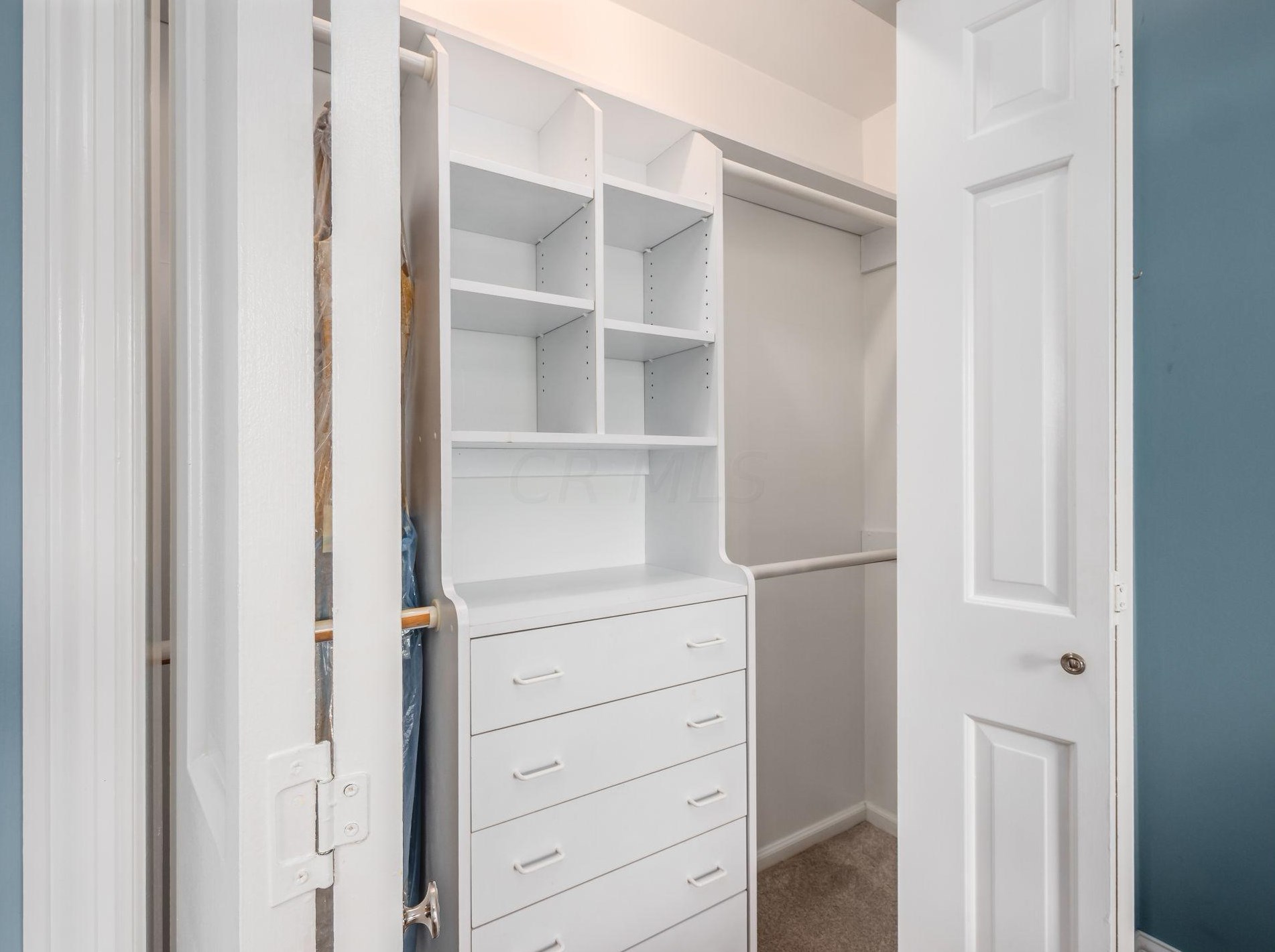 1211 Kenbrook Hills Dr, Columbus OH 43220-4968 exterior