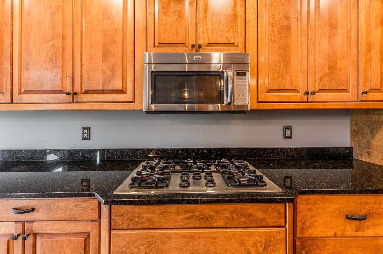 13824 Violet Meadows Ave, Pickerington OH  43147-8028 exterior