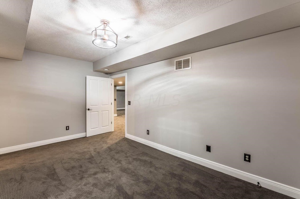 13824 Violet Meadows Ave, Pickerington OH  43147-8028 exterior