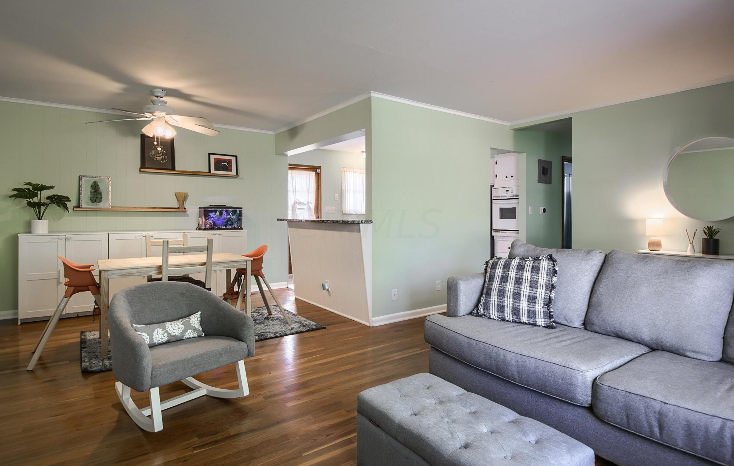 1176 Bellflower Ave, Columbus OH  43204-2782 exterior