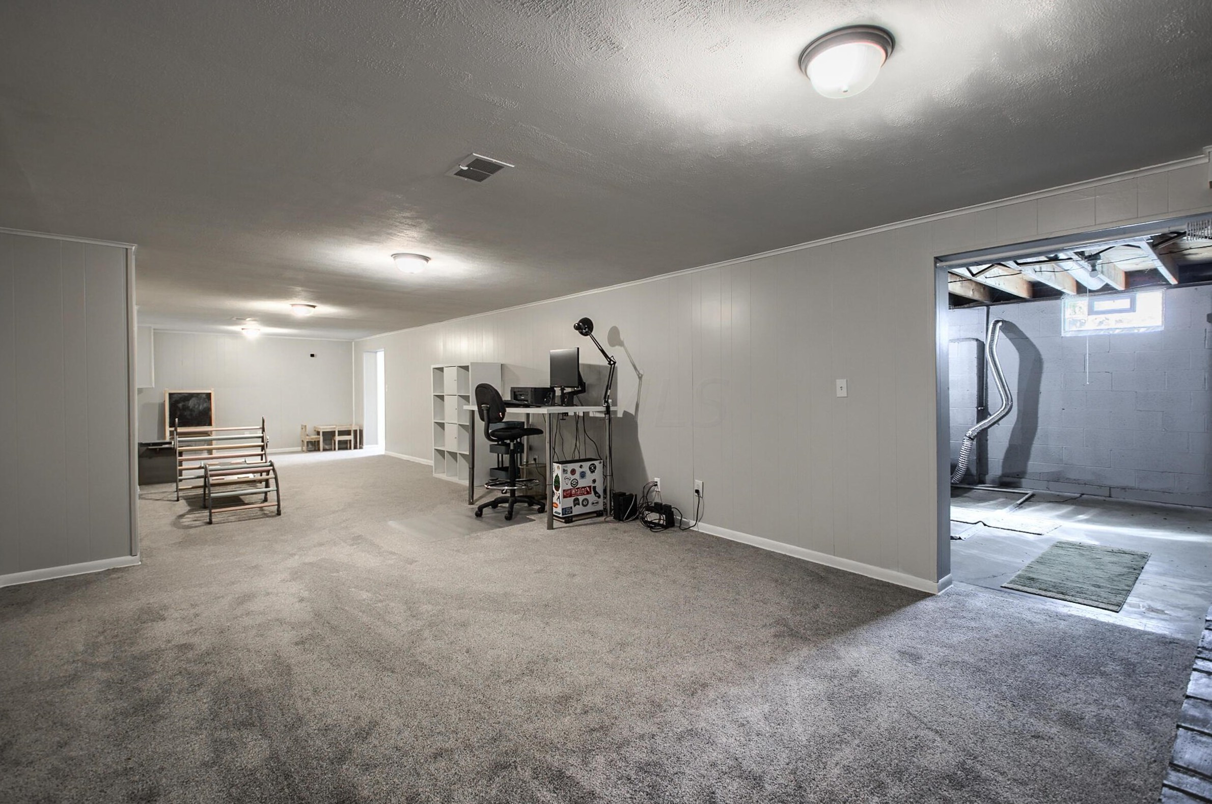 1176 Bellflower Ave, Columbus OH  43204-2782 exterior