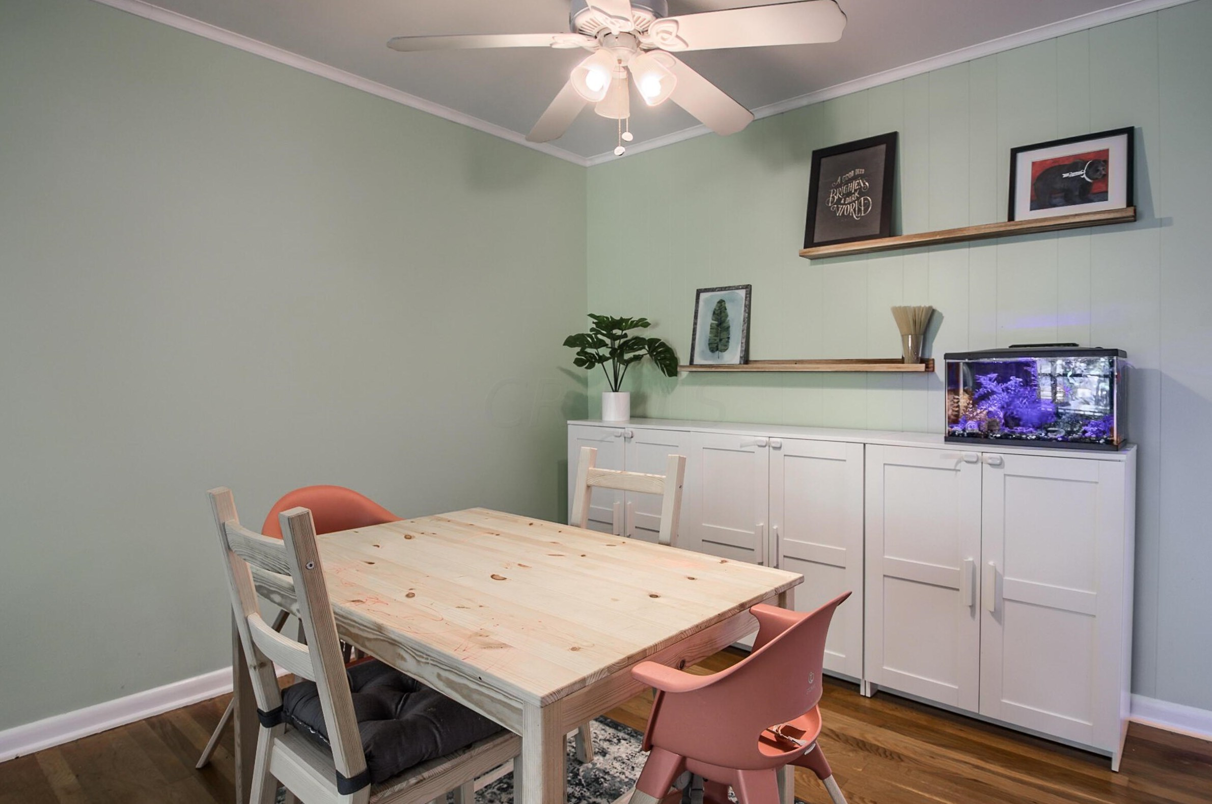 1176 Bellflower Ave, Columbus OH  43204-2782 exterior