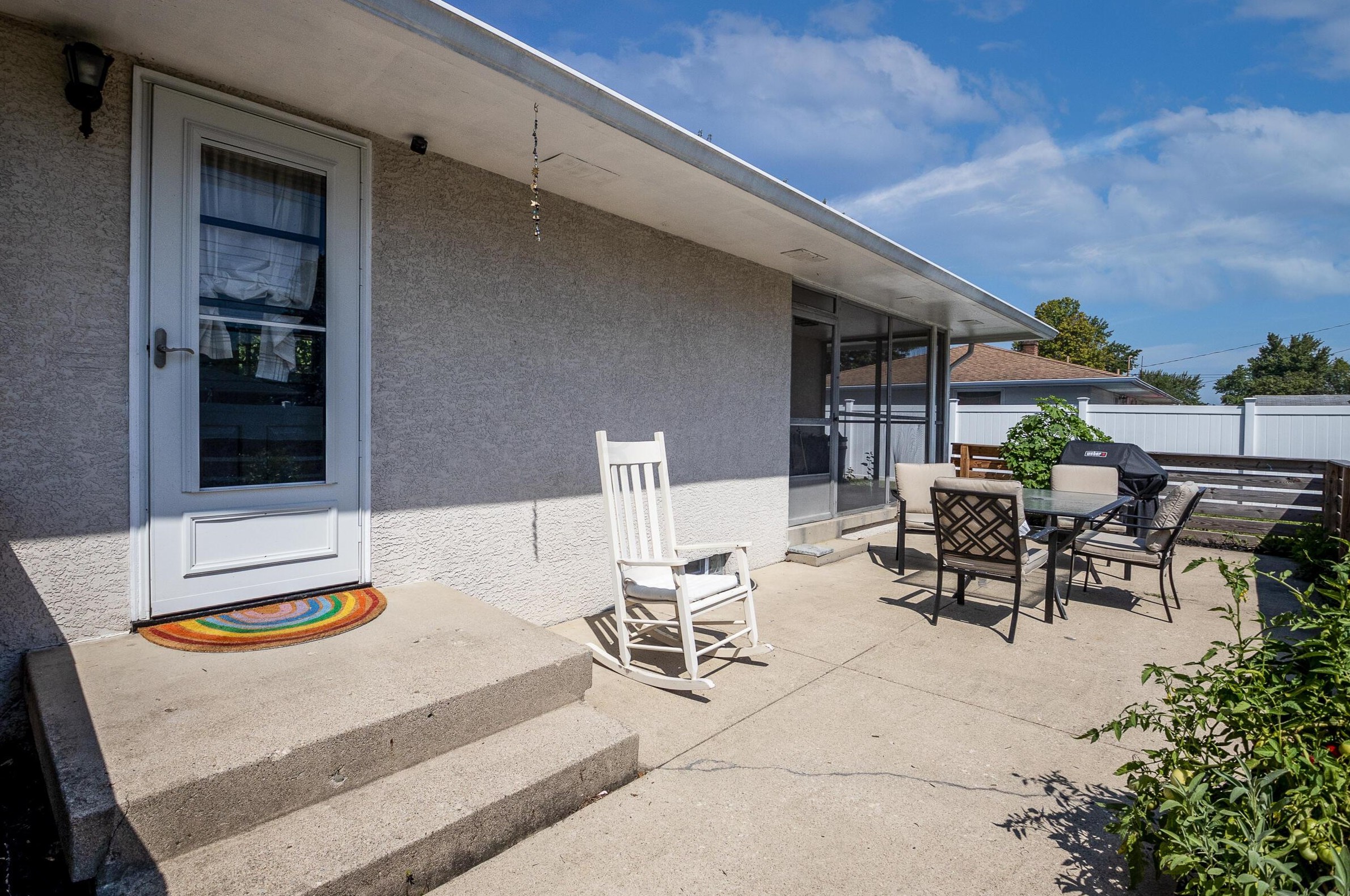 1176 Bellflower Ave, Columbus OH  43204-2782 exterior