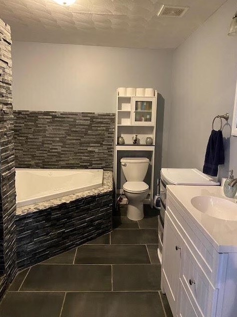 418 Hilock Rd, Columbus OH  43207-3117 exterior