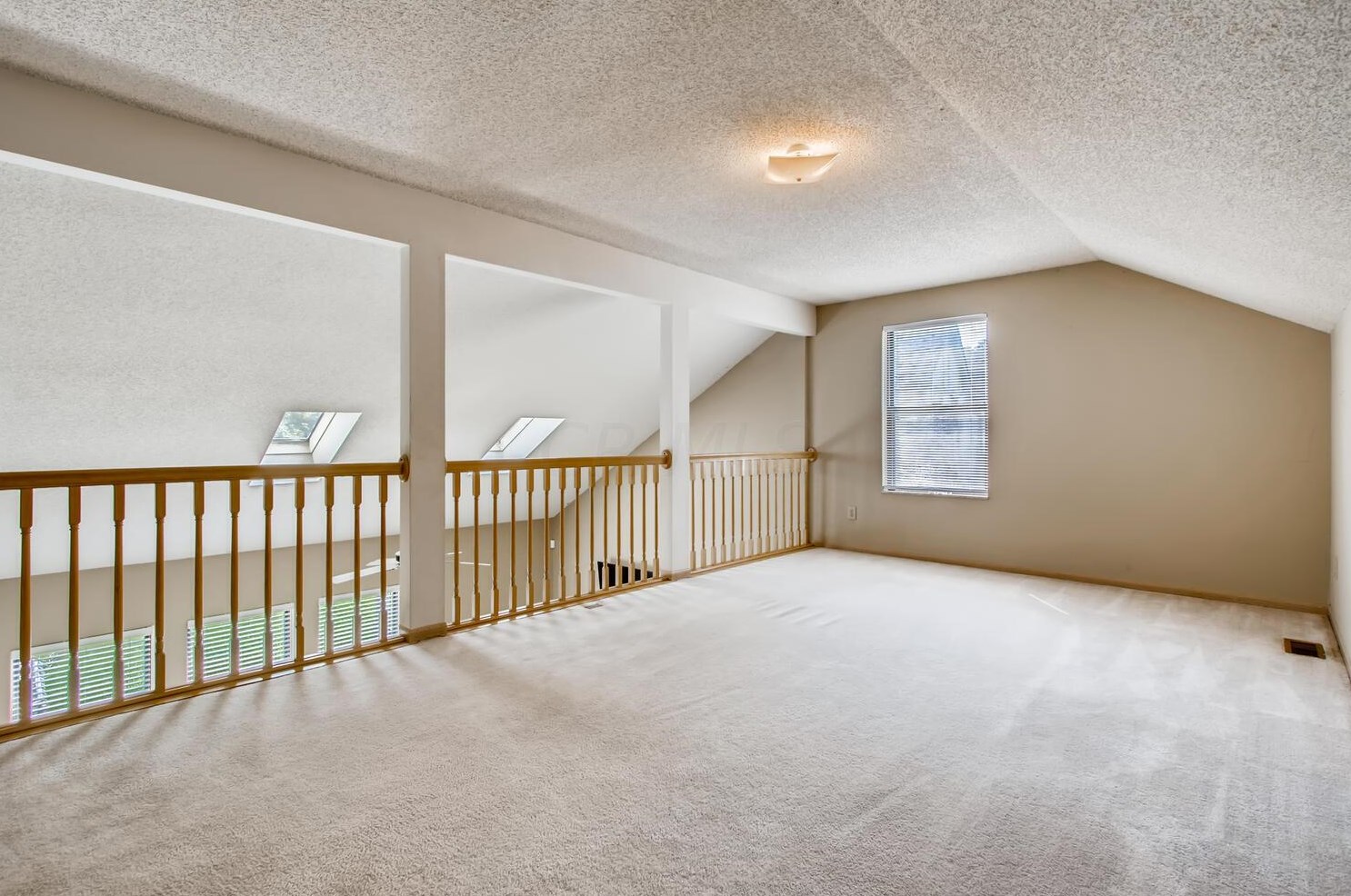 430 Schyler Way, Columbus OH  43230-4380 exterior