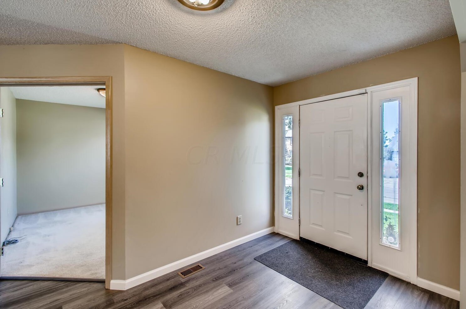 430 Schyler Way, Columbus OH  43230-4380 exterior