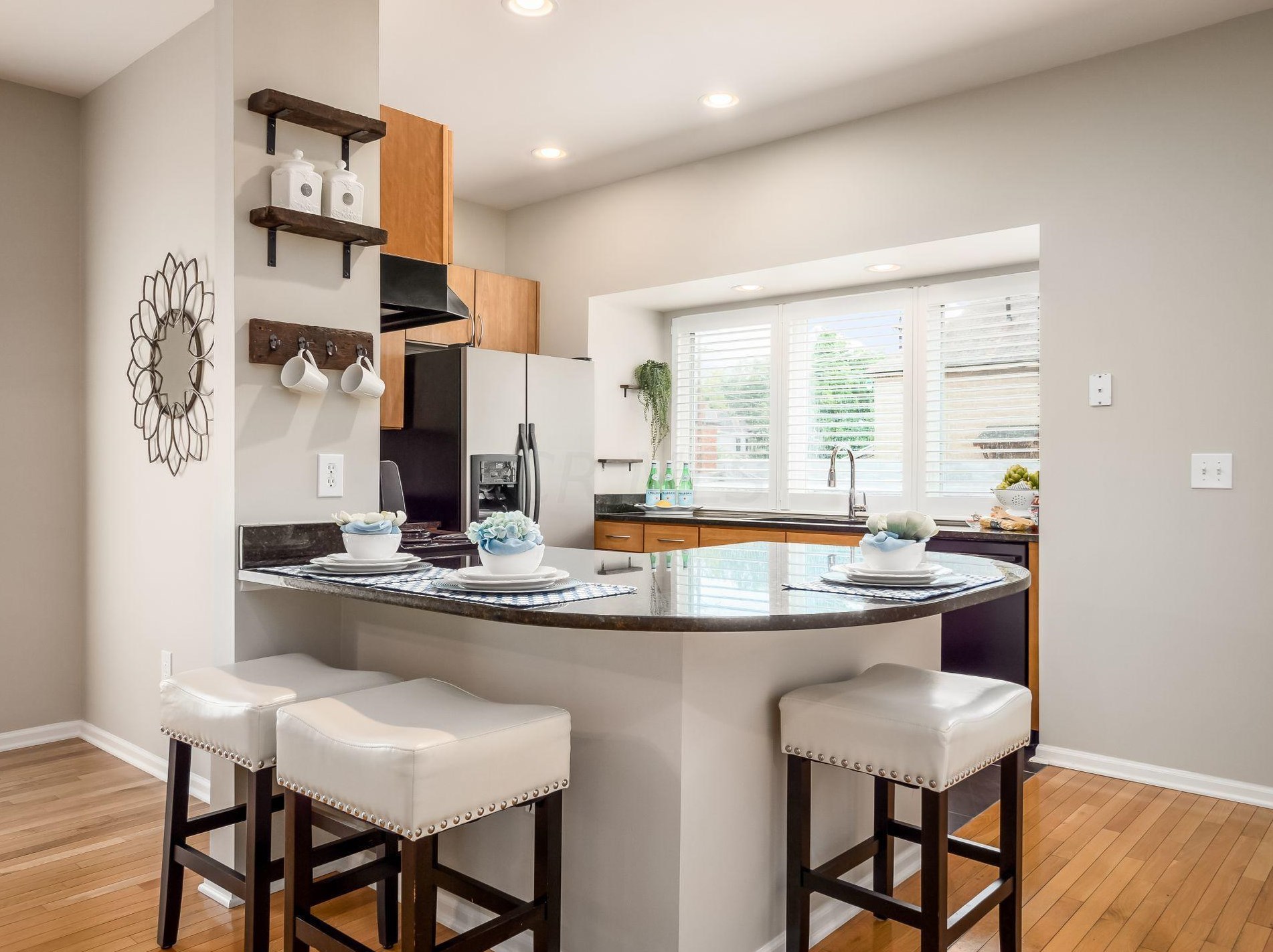 1257 Hunter Ave, Columbus OH 43201-3231 exterior