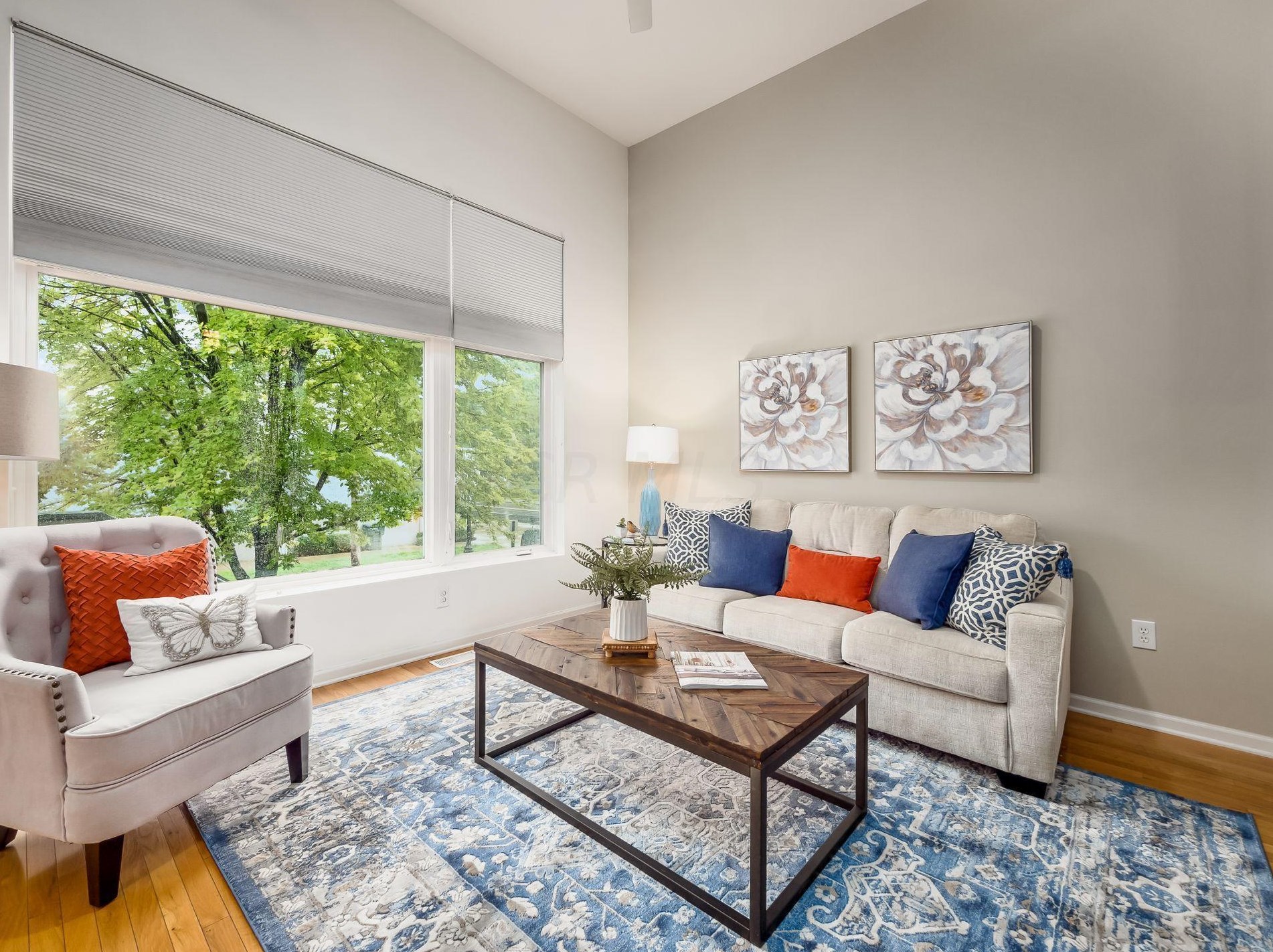 1257 Hunter Ave, Columbus OH 43201-3231 exterior