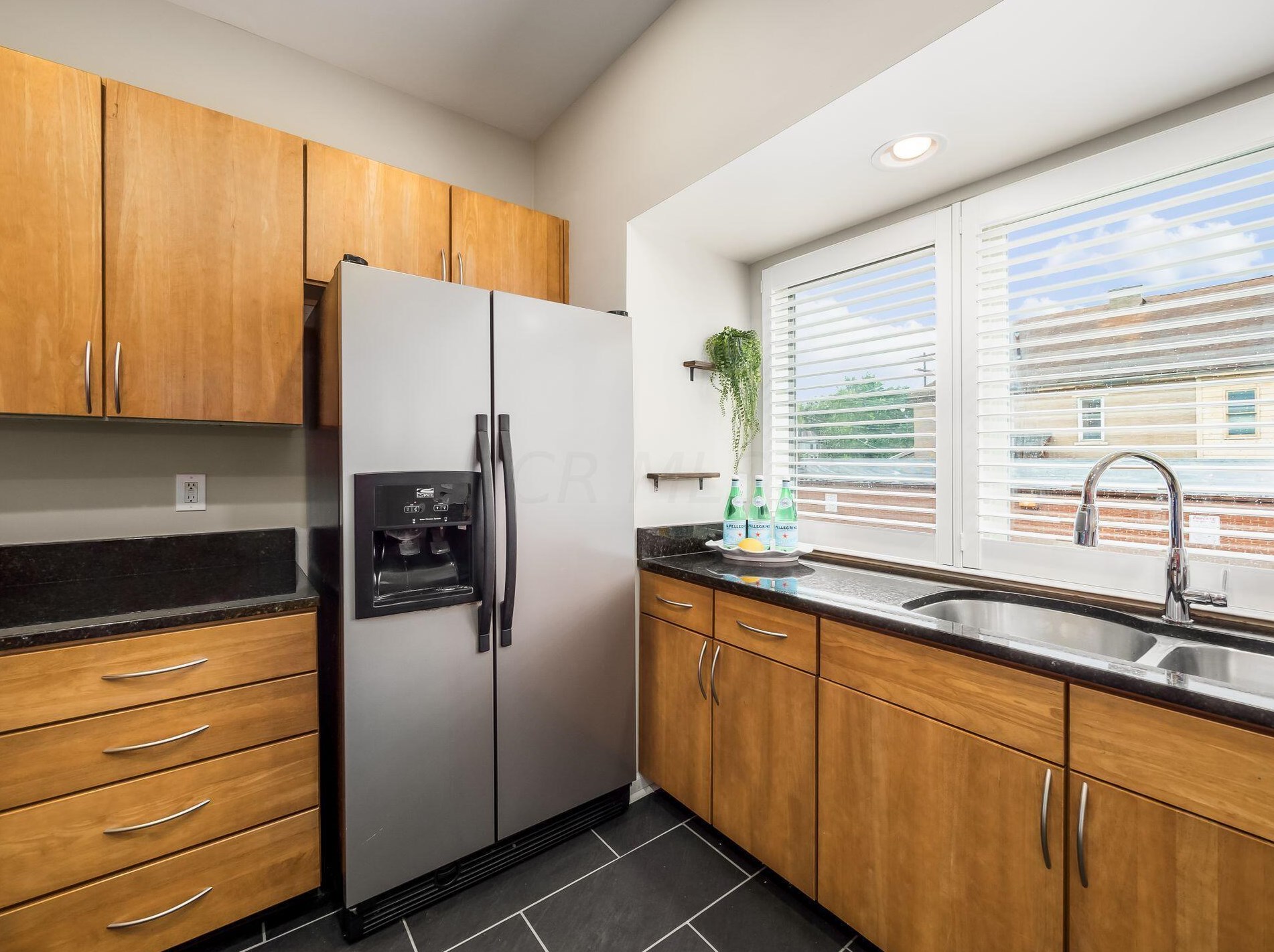 1257 Hunter Ave, Columbus OH 43201-3231 exterior