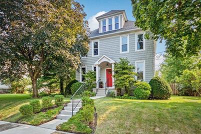 1564 Arlington Avenue - Photo 1