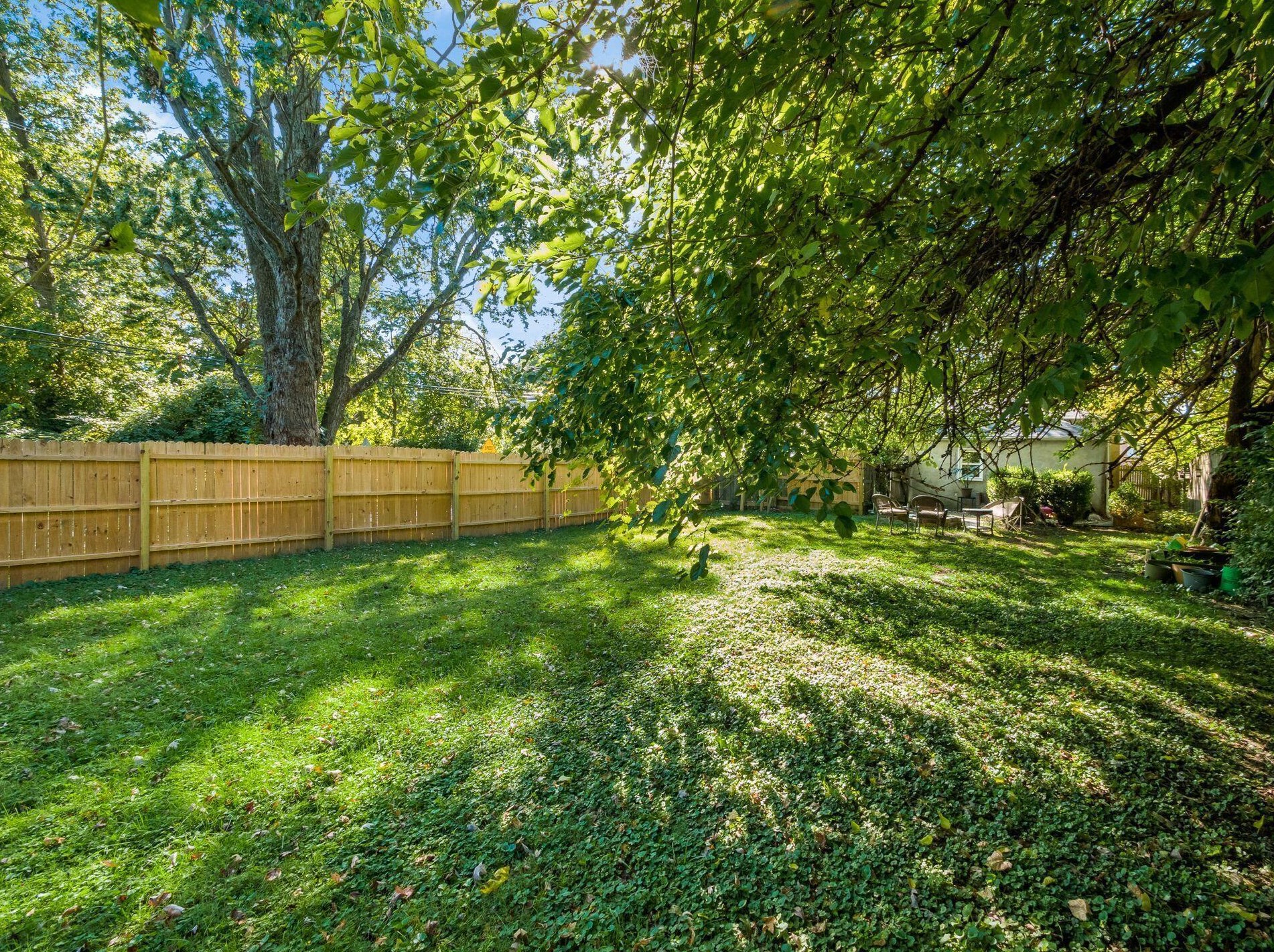 208 Virginialee Rd, Columbus OH 43209-1336 exterior