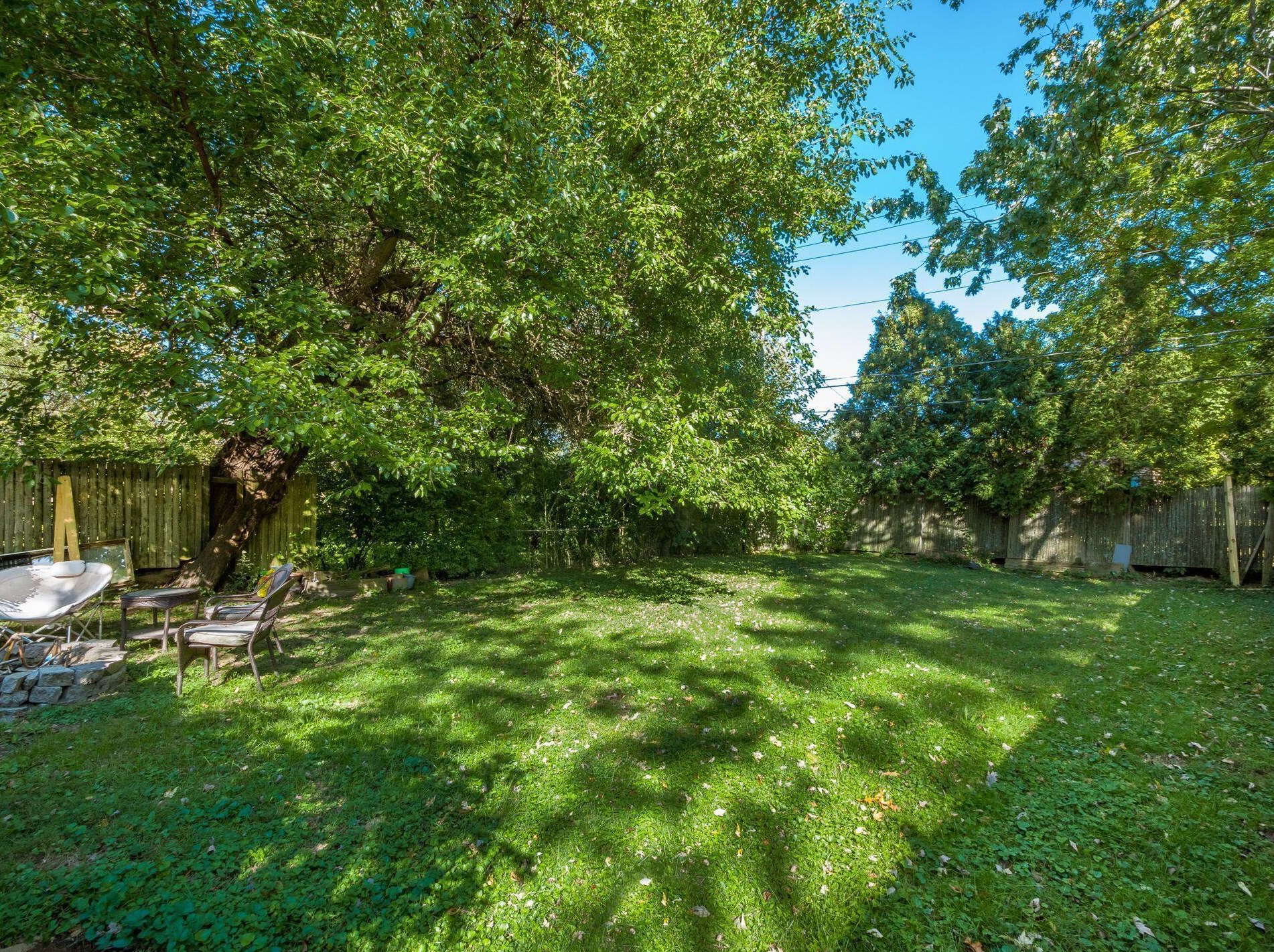 208 Virginialee Rd, Columbus OH 43209-1336 exterior