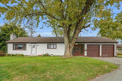 230 W Waterloo Street - Photo 1