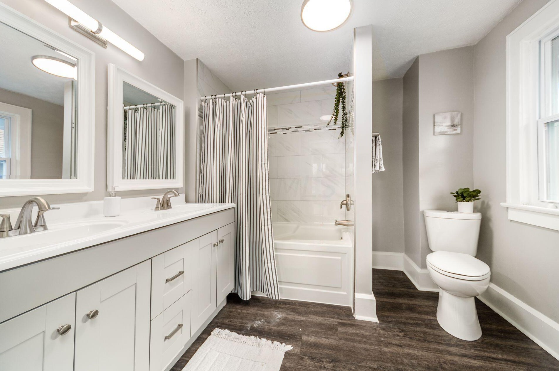 774 Kelton Ave, Columbus OH 43205-2943 exterior