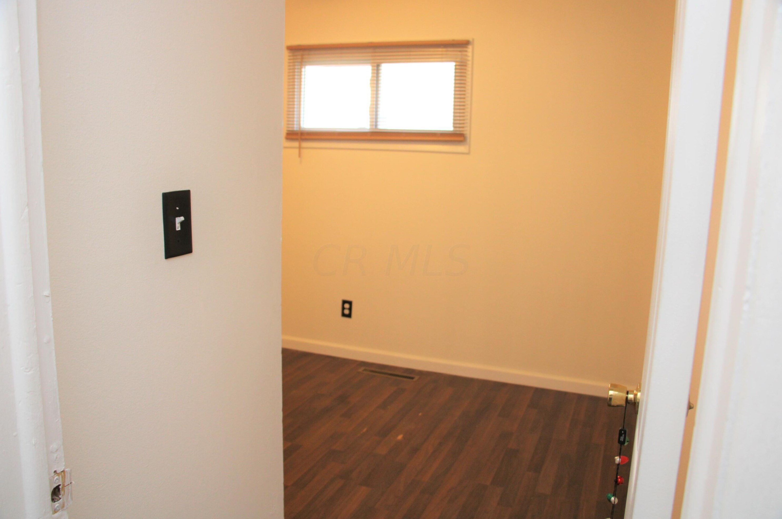 2426 Brentnell Ave, Columbus OH 43211-1963 exterior