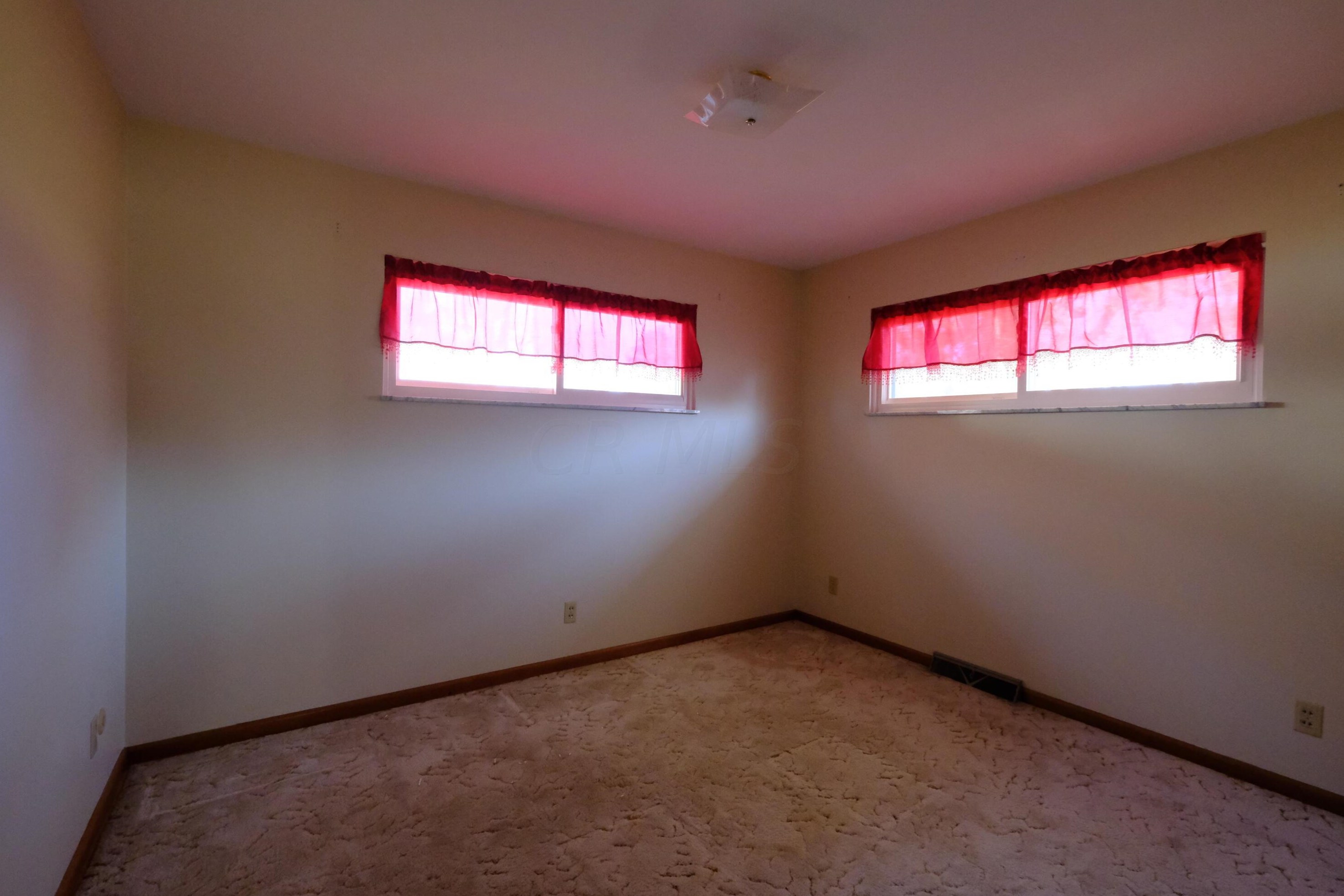 798 Bernhard Rd, Columbus OH 43213-1937 exterior