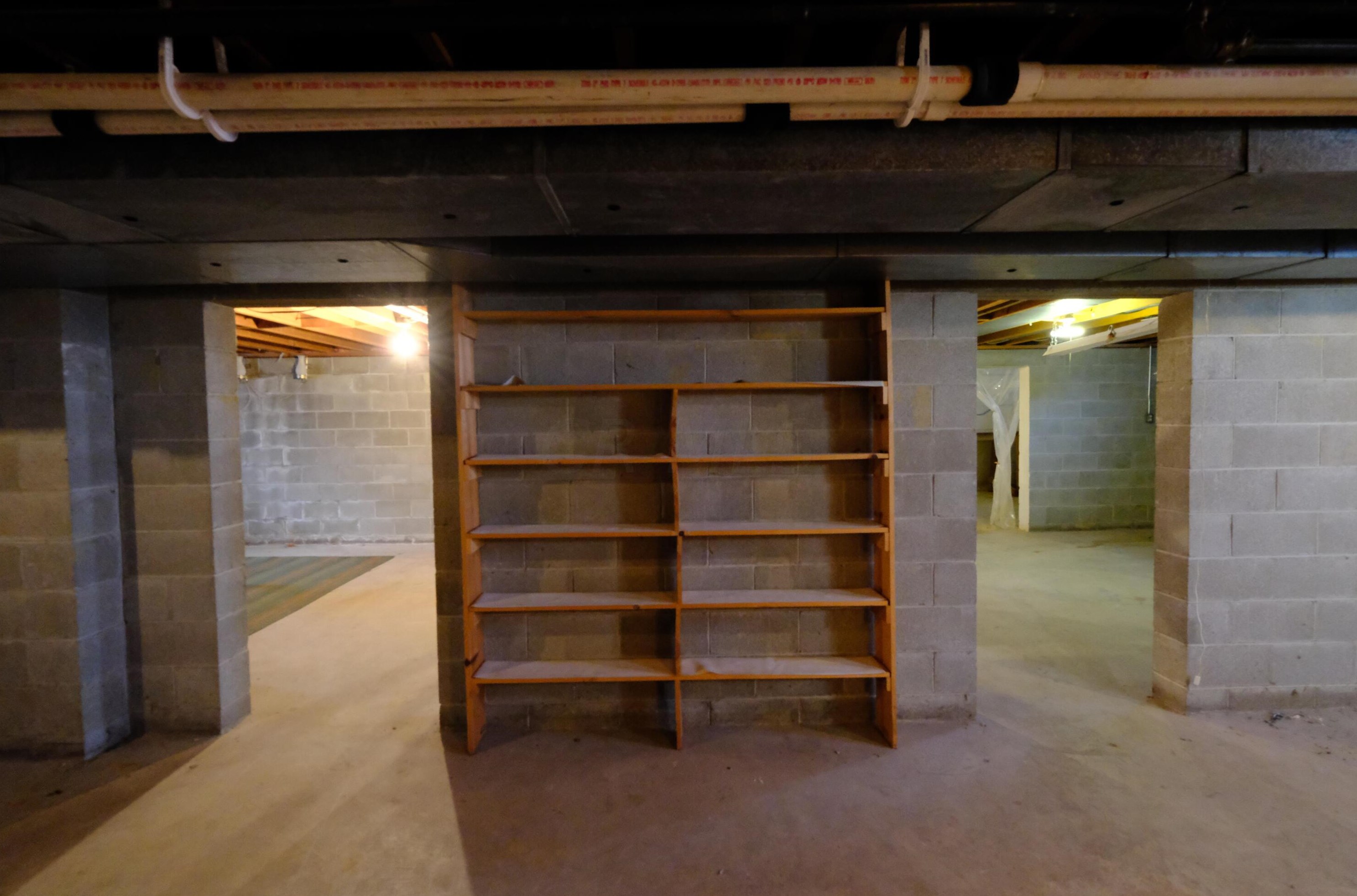 798 Bernhard Rd, Columbus OH 43213-1937 exterior