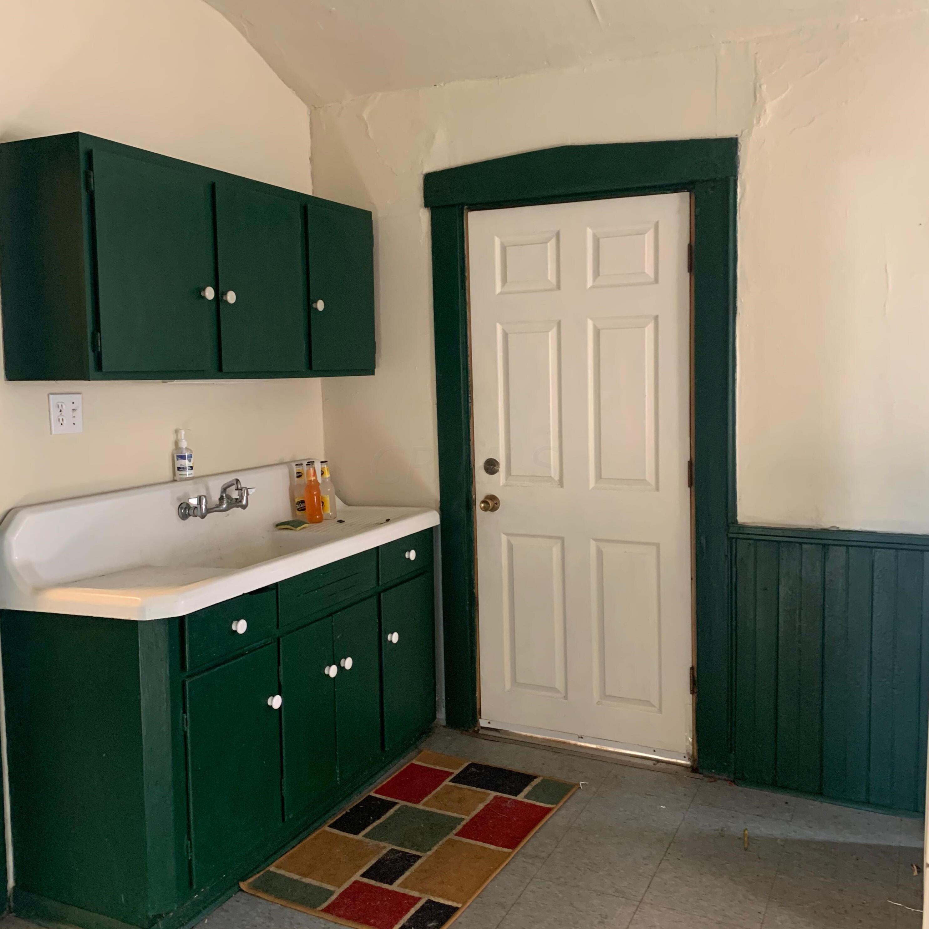 140 6 Ave, Lancaster OH 43130-2503 exterior