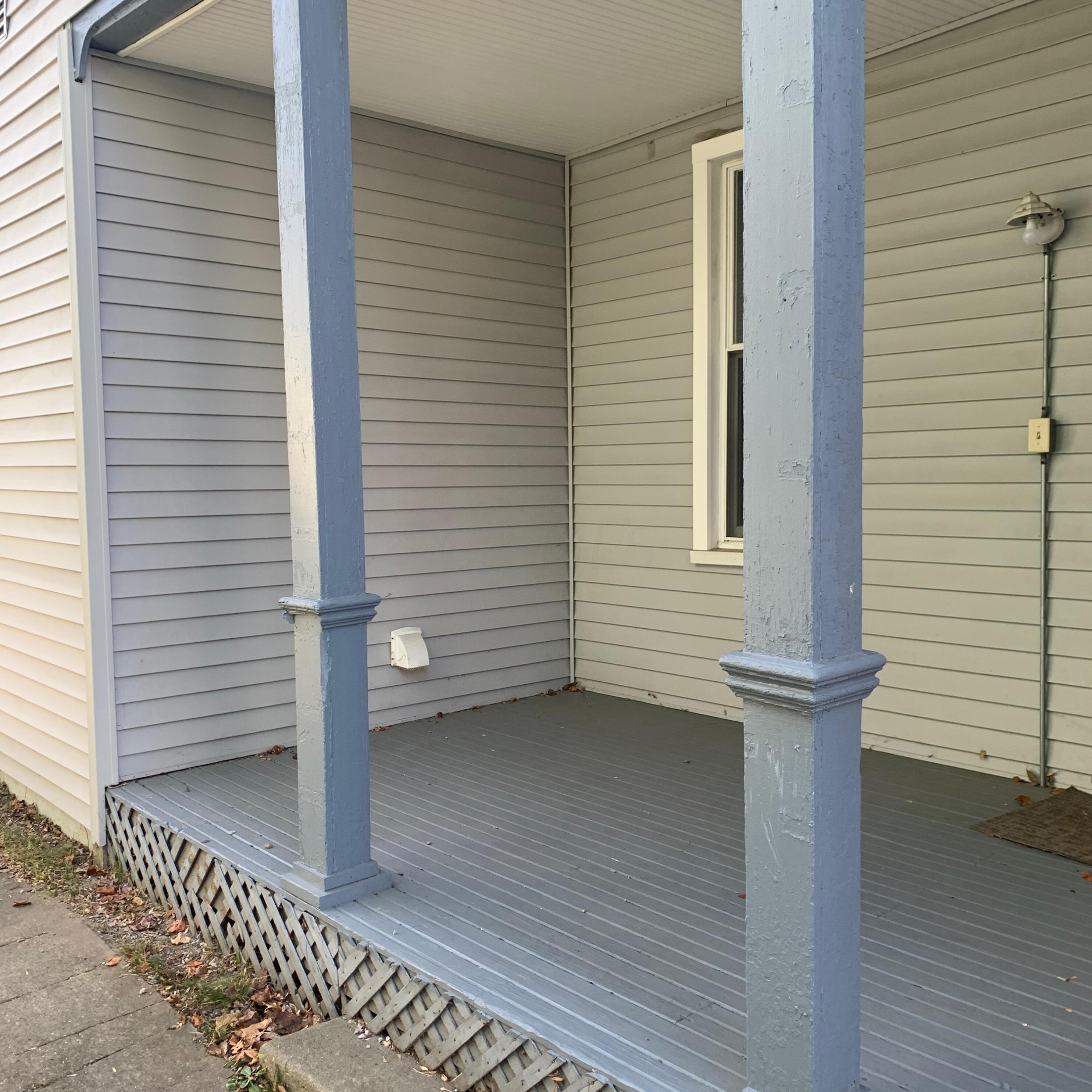 140 6 Ave, Lancaster OH 43130-2503 exterior