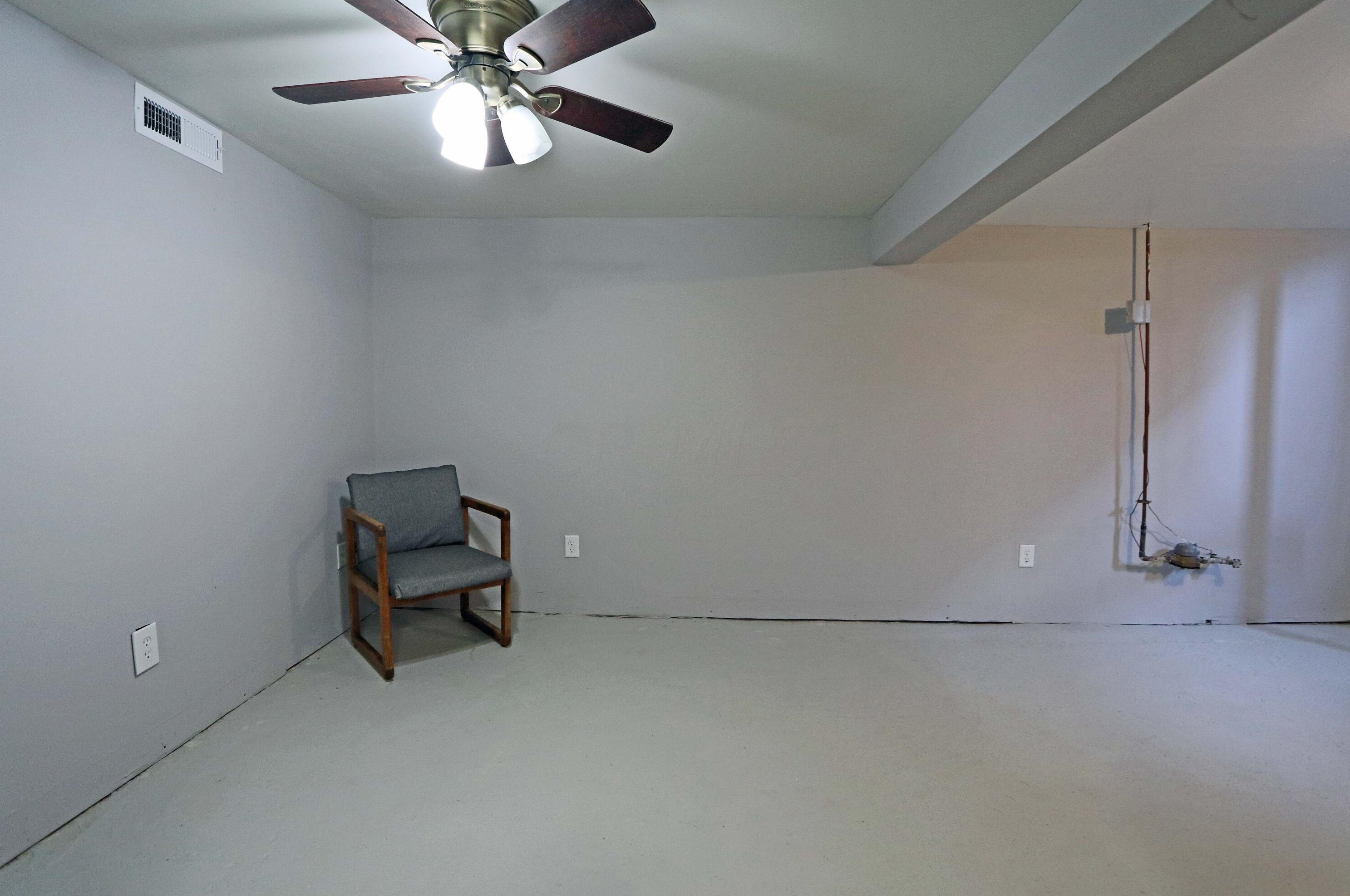 465 Huron Ave, Columbus OH 43204-2661 exterior