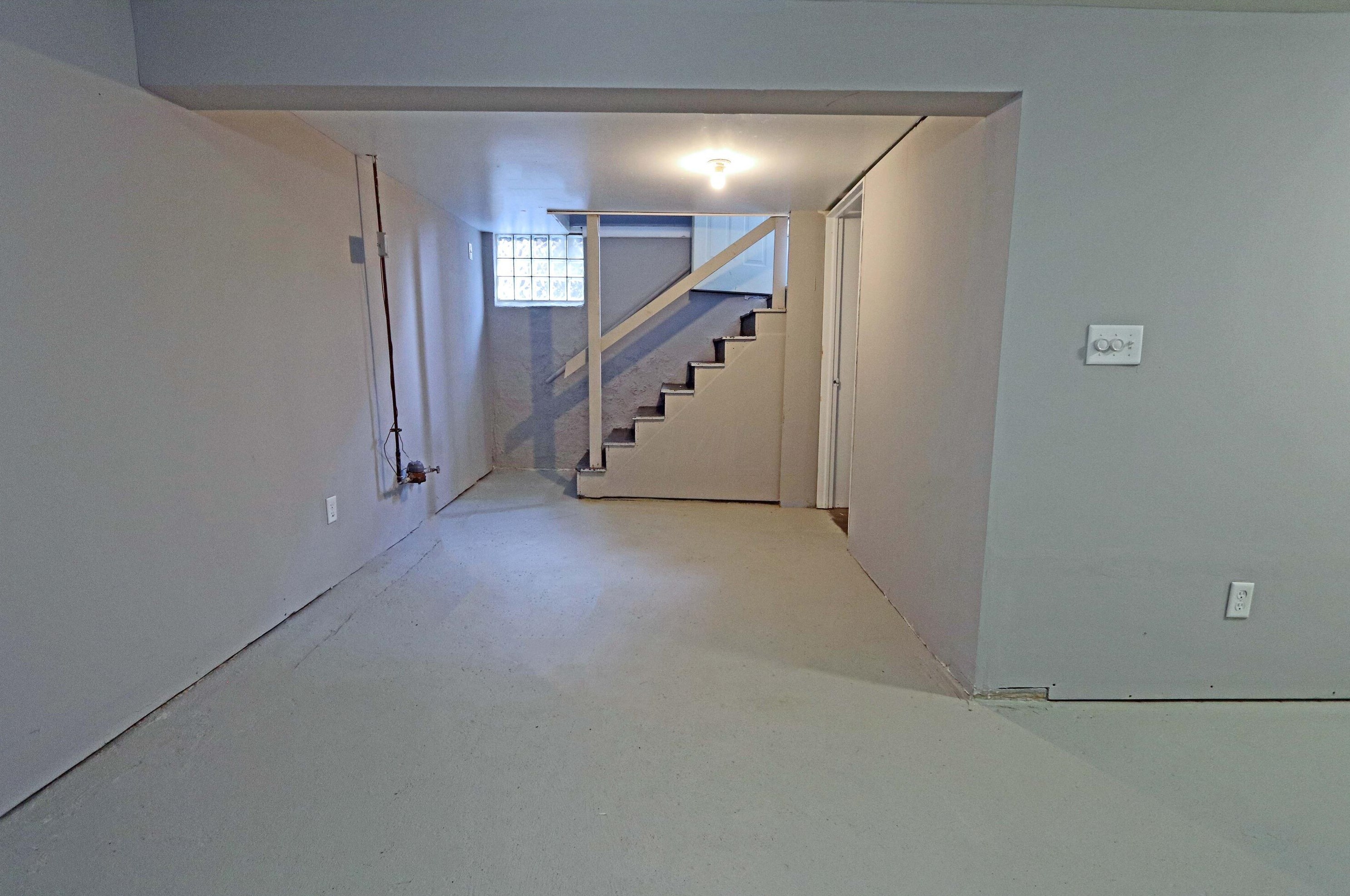 465 Huron Ave, Columbus OH 43204-2661 exterior