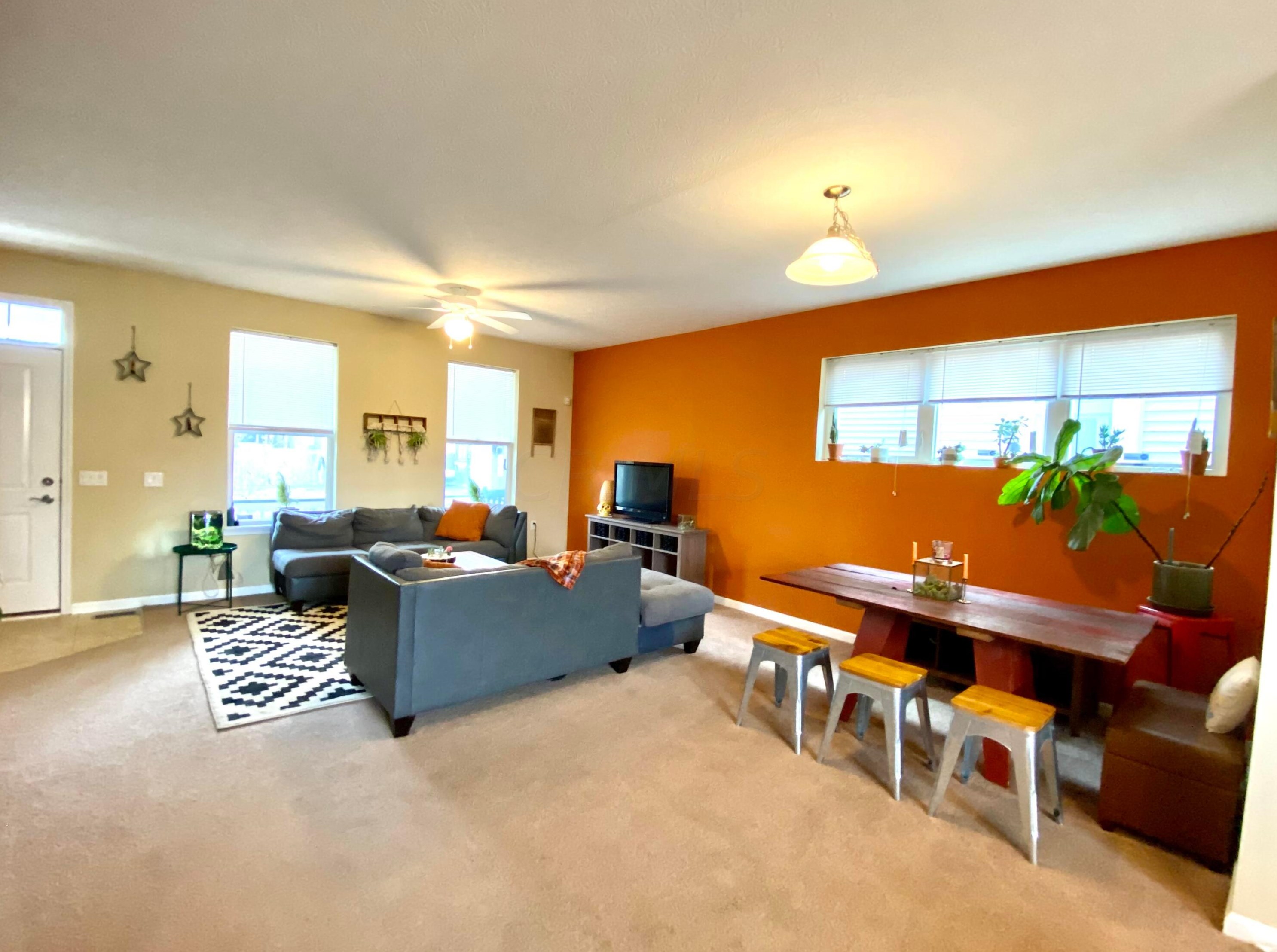 149 20 St, Columbus OH 43203-1504 exterior