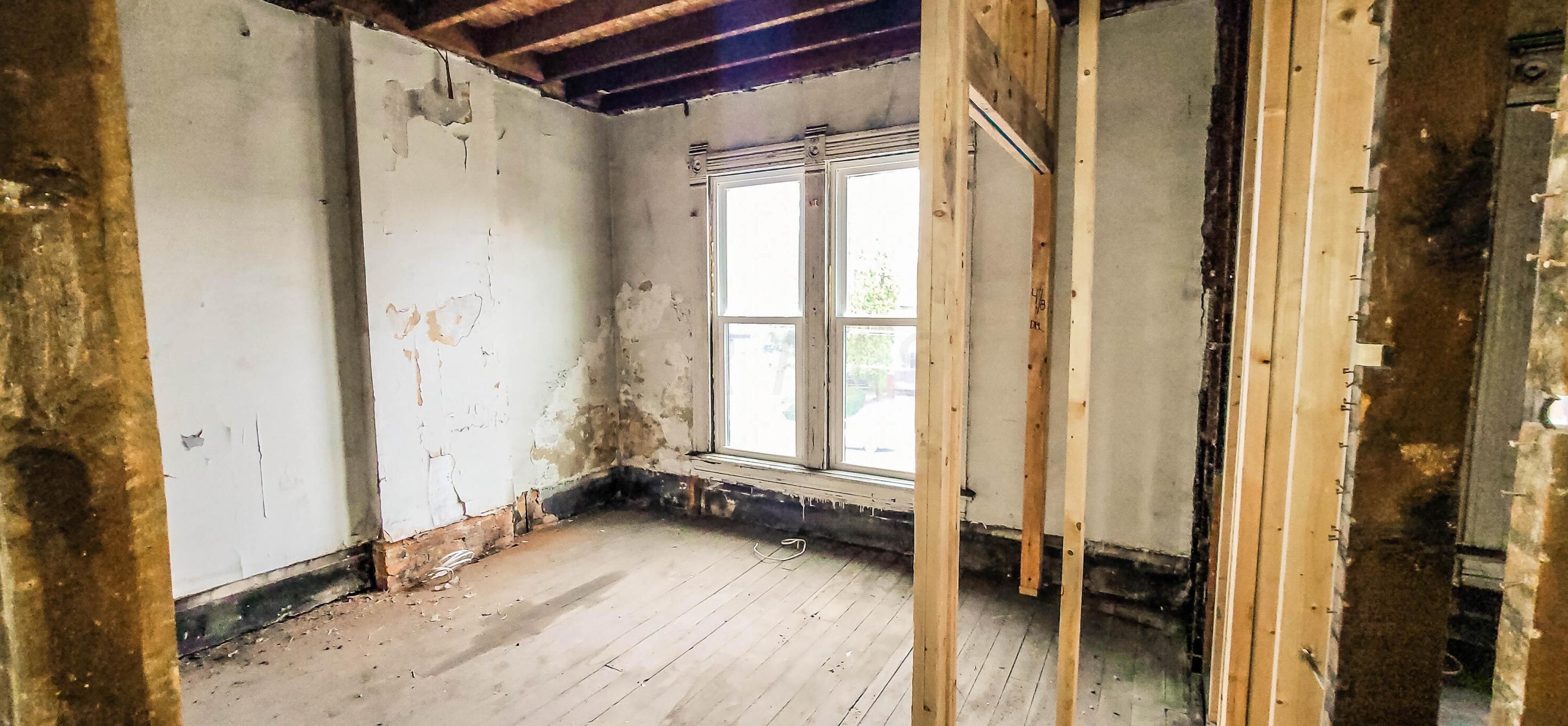 1271 Long St, Columbus OH 43203-2097 exterior