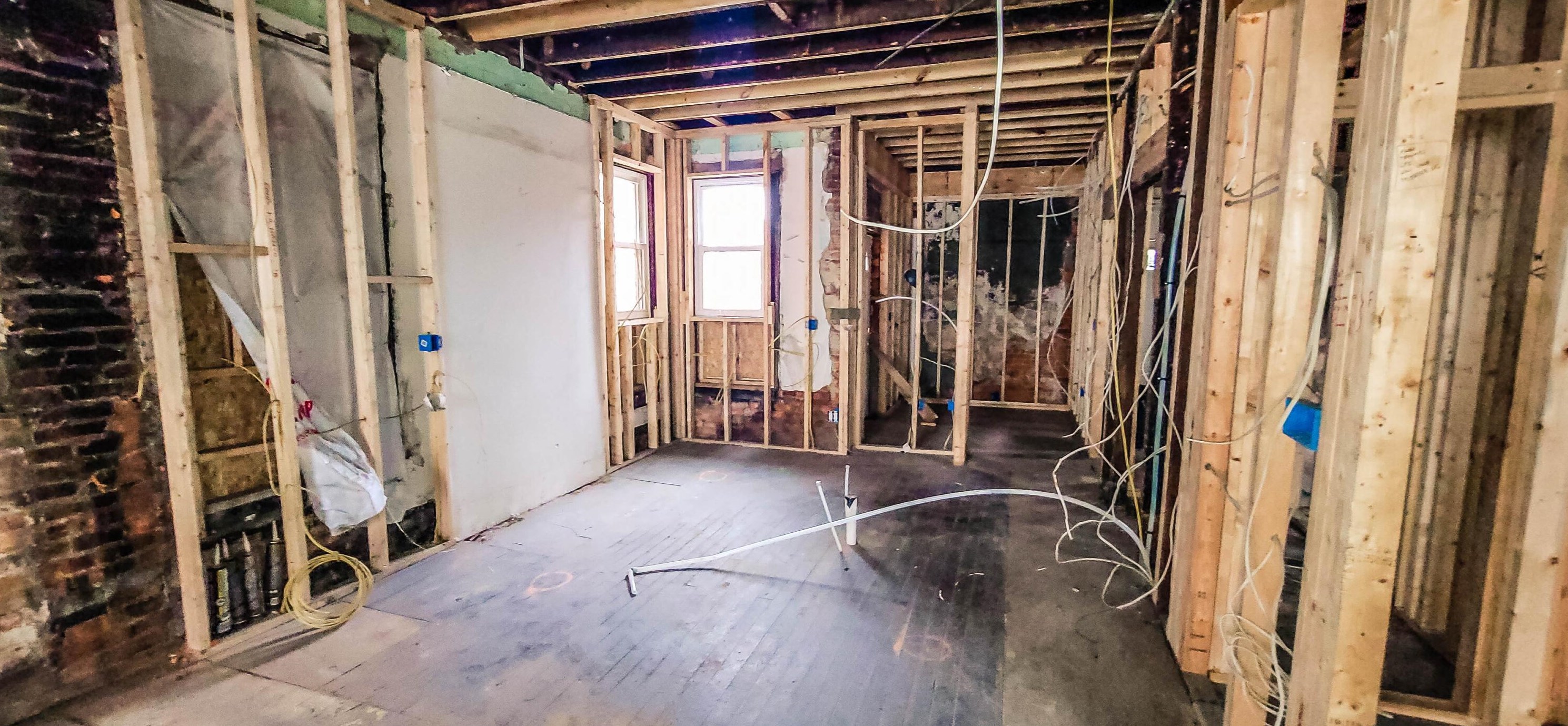 1271 Long St, Columbus OH 43203-2097 exterior