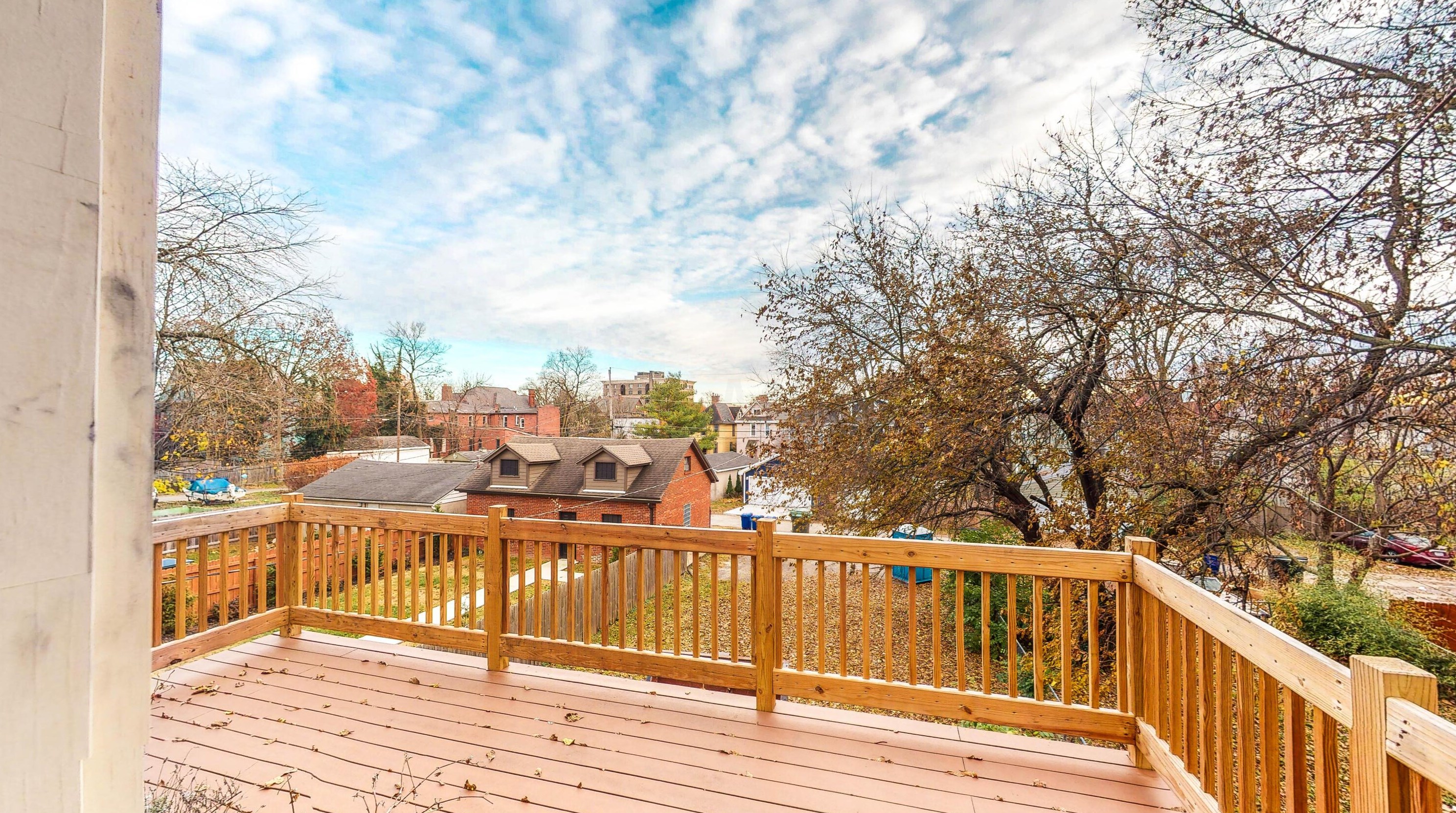 1271 Long St, Columbus OH 43203-2097 exterior