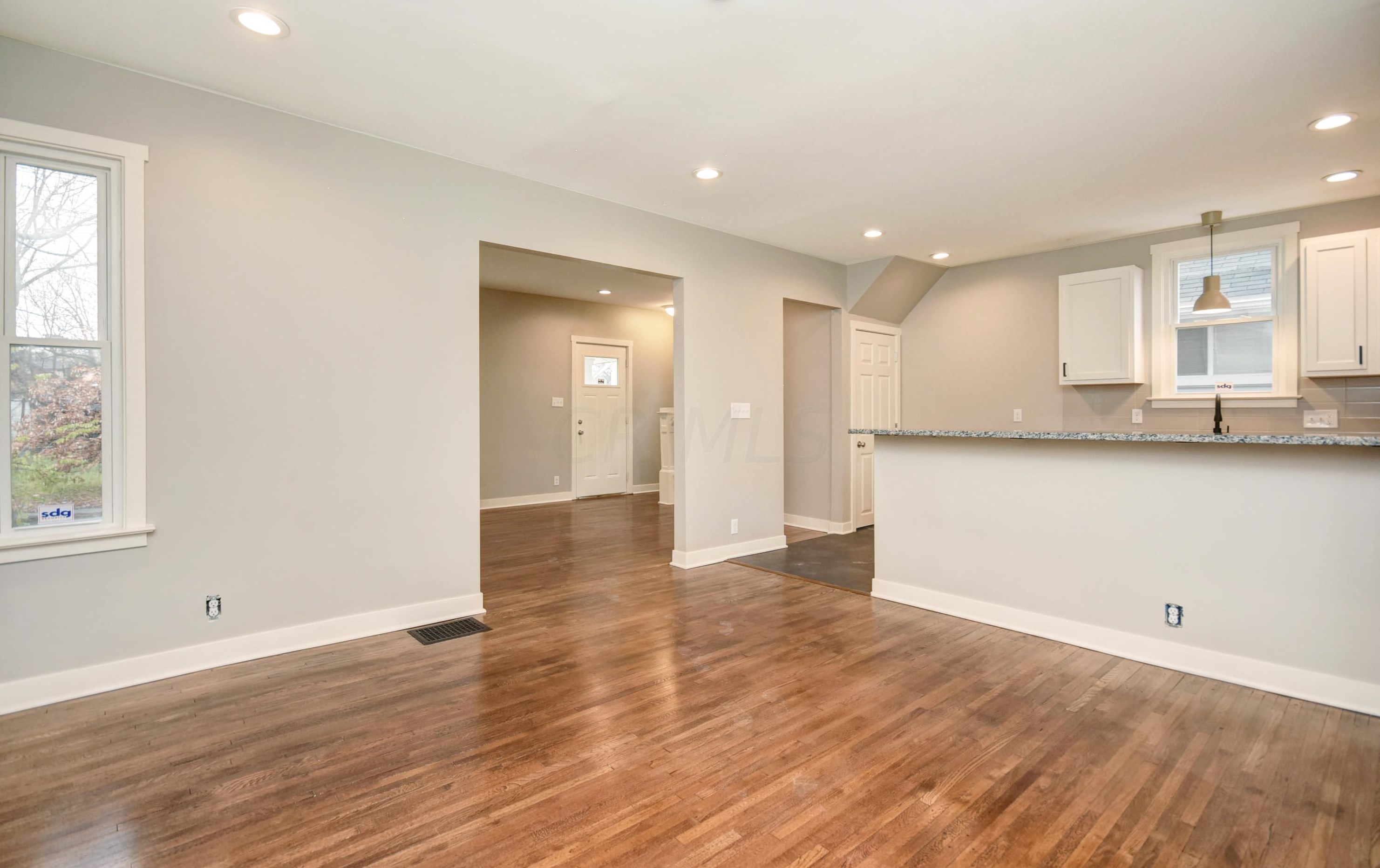 948 Lockbourne Rd, Columbus OH 43206-1625 exterior