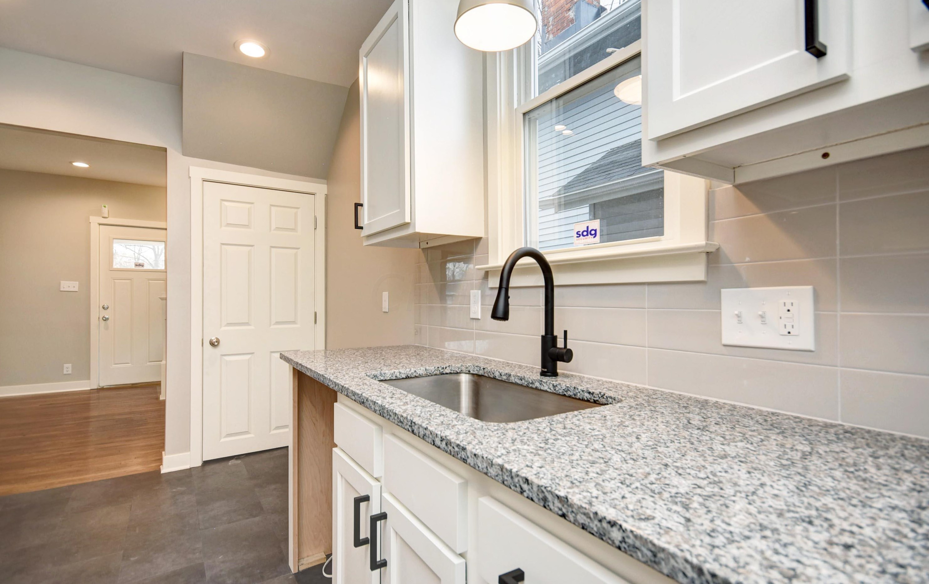 948 Lockbourne Rd, Columbus OH 43206-1625 exterior