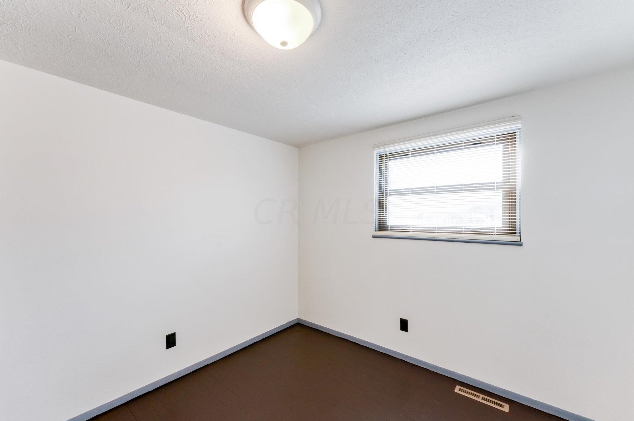 3760 Lynward Rd, Columbus OH 43228-3138 exterior